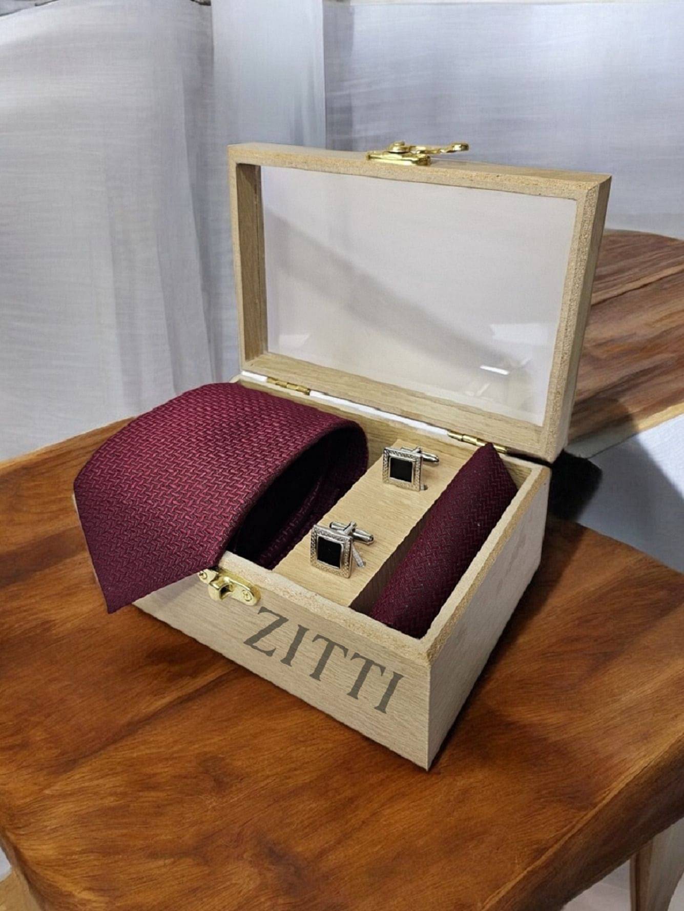     			ZITTI Maroon Abstract Silk Combo