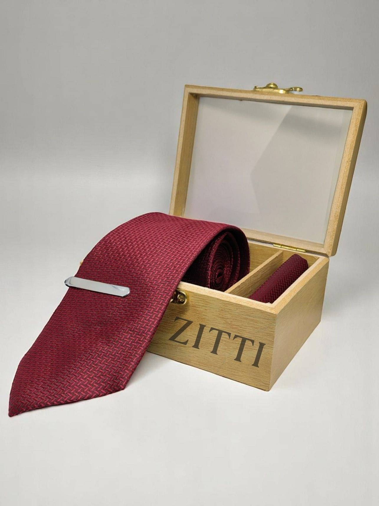     			ZITTI Maroon Abstract Silk Combo