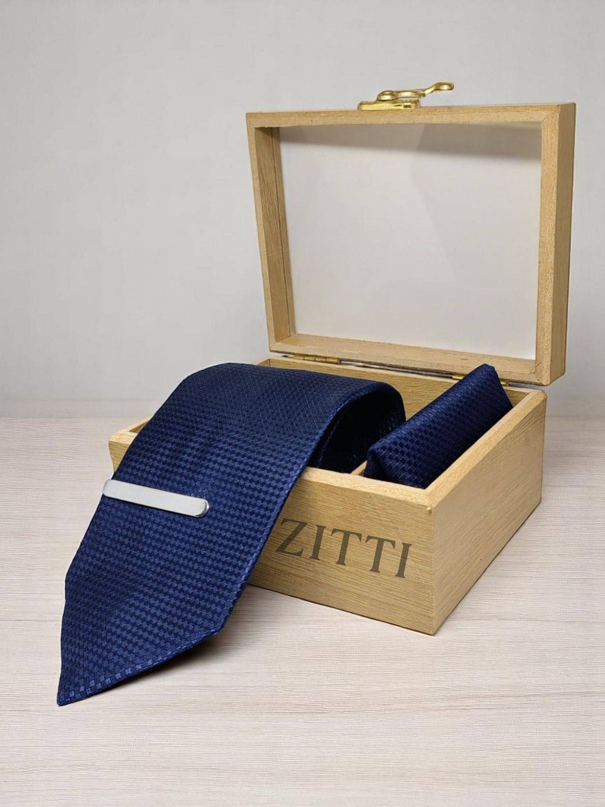     			ZITTI Navy Abstract Silk Combo