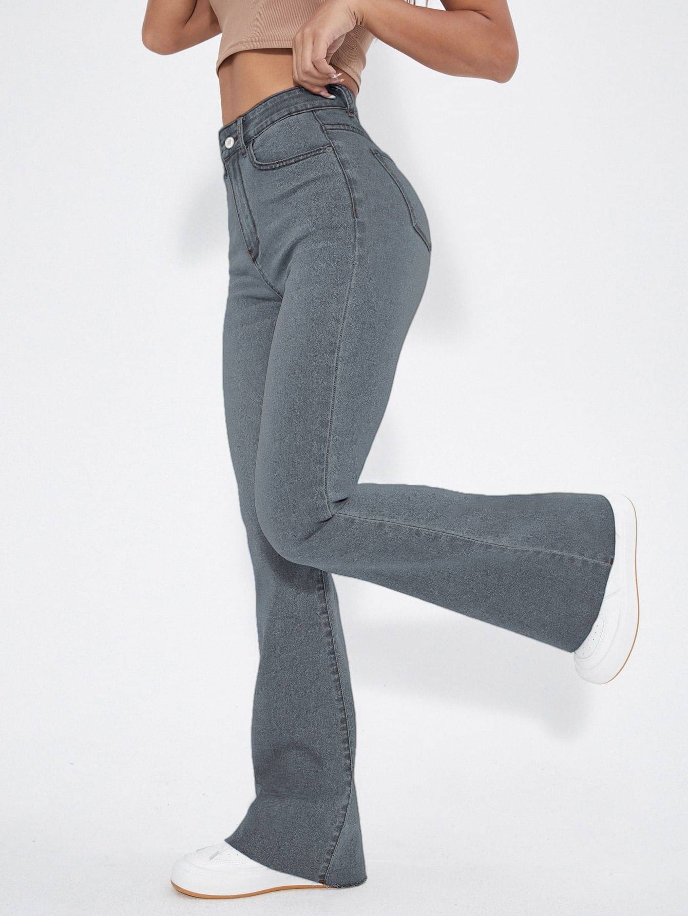     			Aahwan Women's Bootcut Mid-Rise Jeans ( Grey )