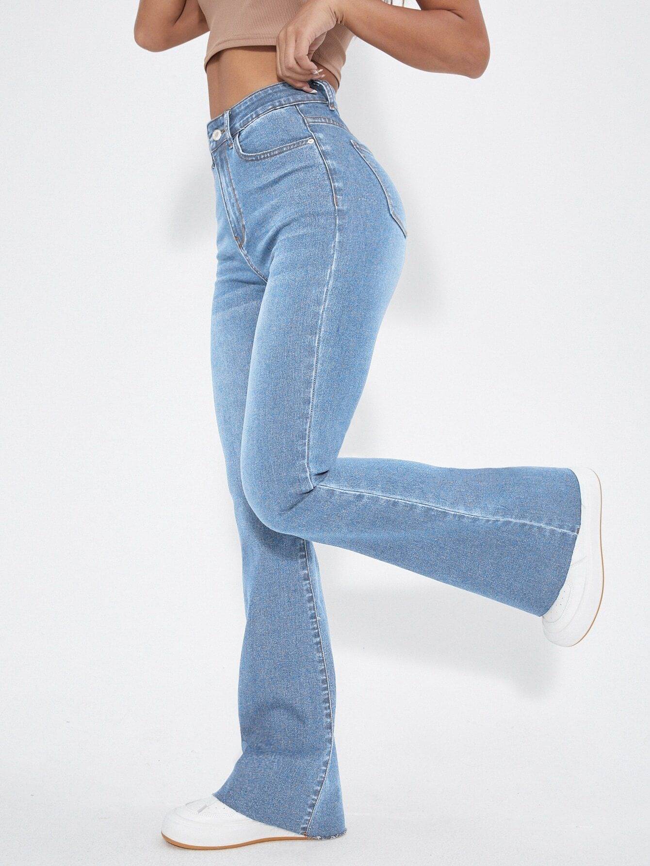     			Aahwan Women's Bootcut Mid-Rise Jeans ( Light Blue )