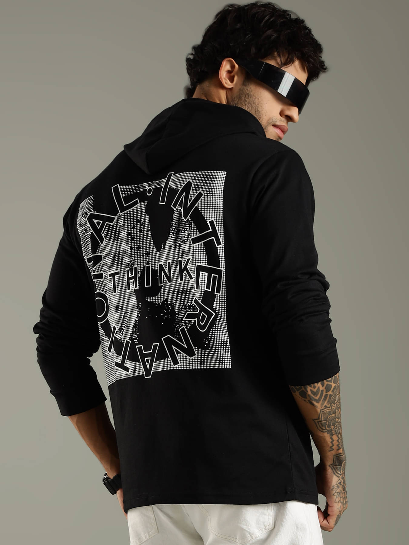     			LEWEL Men Cotton Blend Regular Fit Printed T-Shirt ( Black )