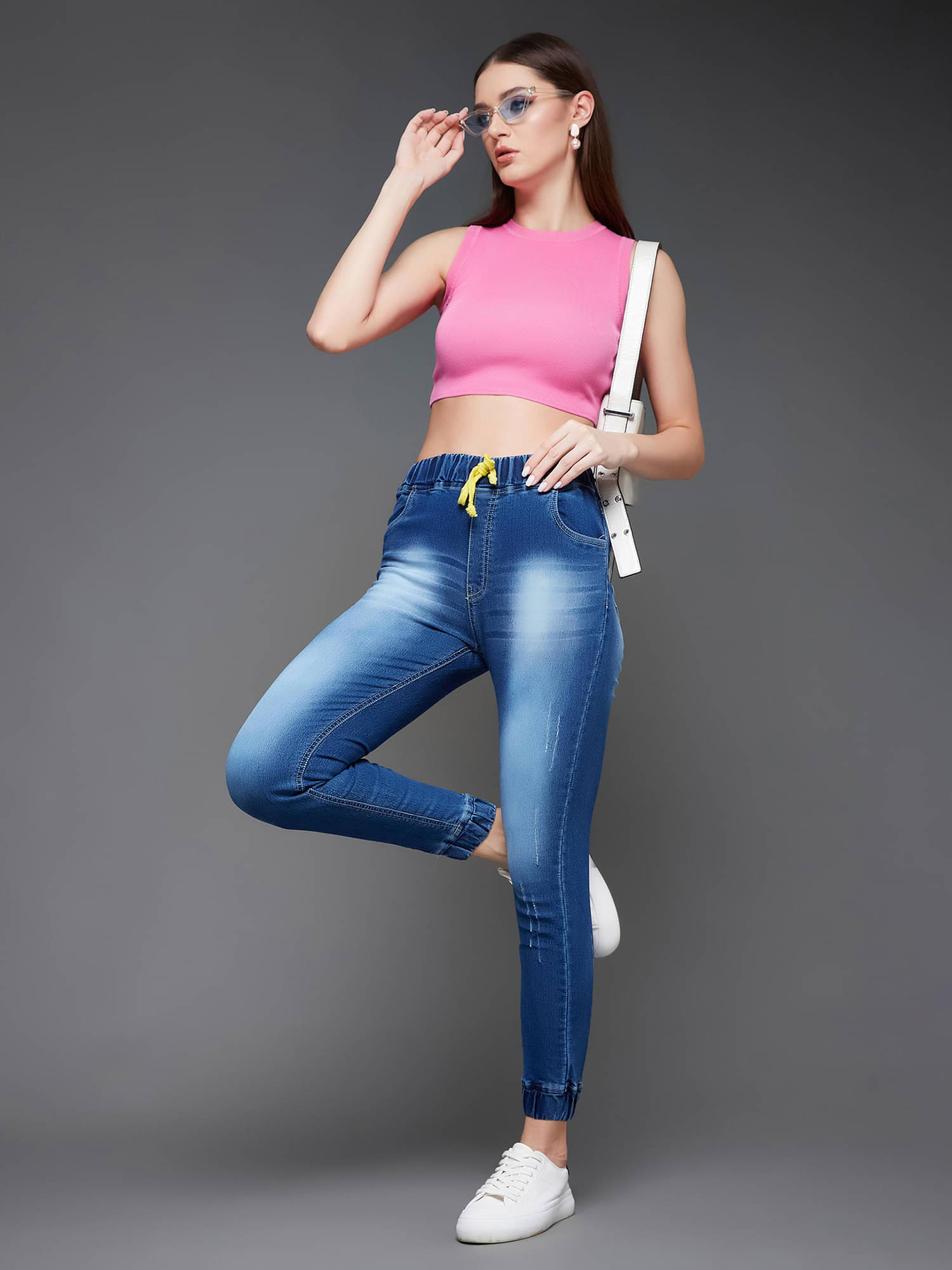     			Miss Chase Women's Relaxed Fit Mid-Rise Jeans ( Navy )