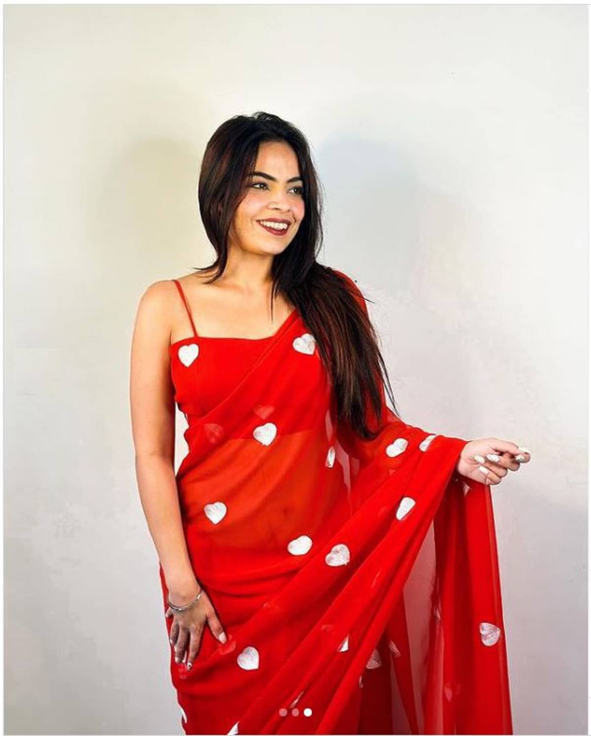     			SATVASHIV Georgette Embroidered Regular Saree With Unstitched Blouse Piece ( Red )