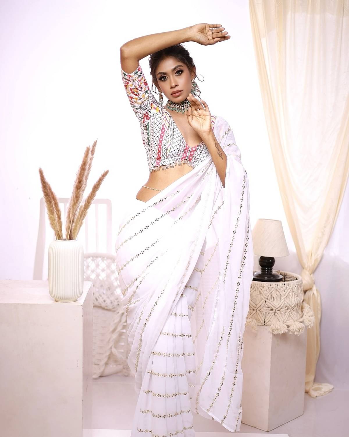     			SATVASHIV Georgette Embroidered Regular Saree With Unstitched Blouse Piece ( White )