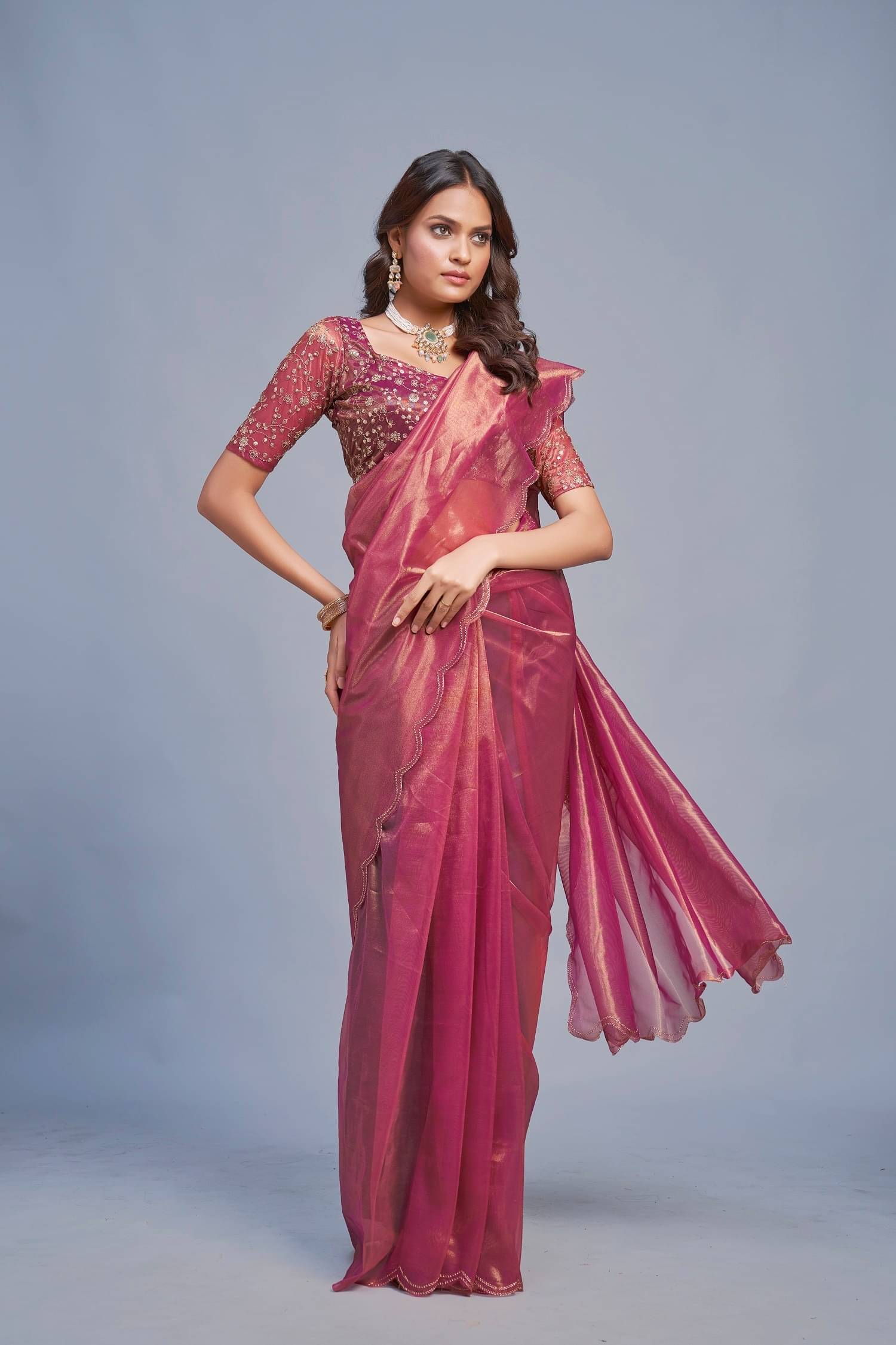     			SATVASHIV Organza Solid Regular Saree With Unstitched Blouse Piece ( Wine )