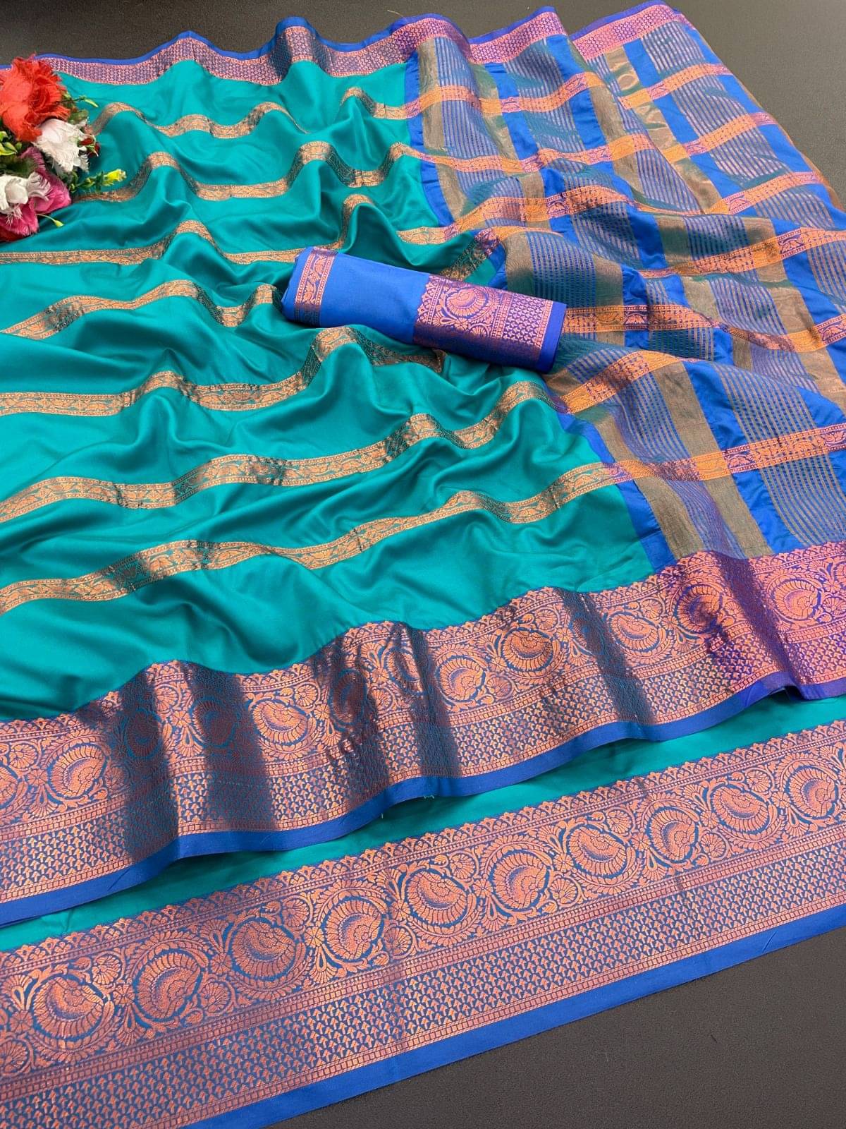     			THE PRIVATE LABLE Viscose Printed Banarasi saree With Unstitched Blouse Piece ( Blue )