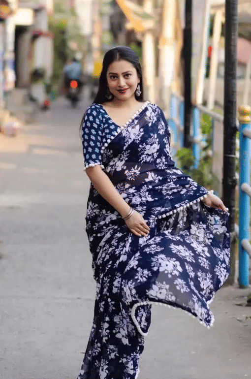 VAANISRI Georgette Printed Regular Saree With Unstitched Blouse Piece ( Blue ) VAANISRI Georgette Printed Regular Saree With Unstitched Blouse Piece ( Blue )