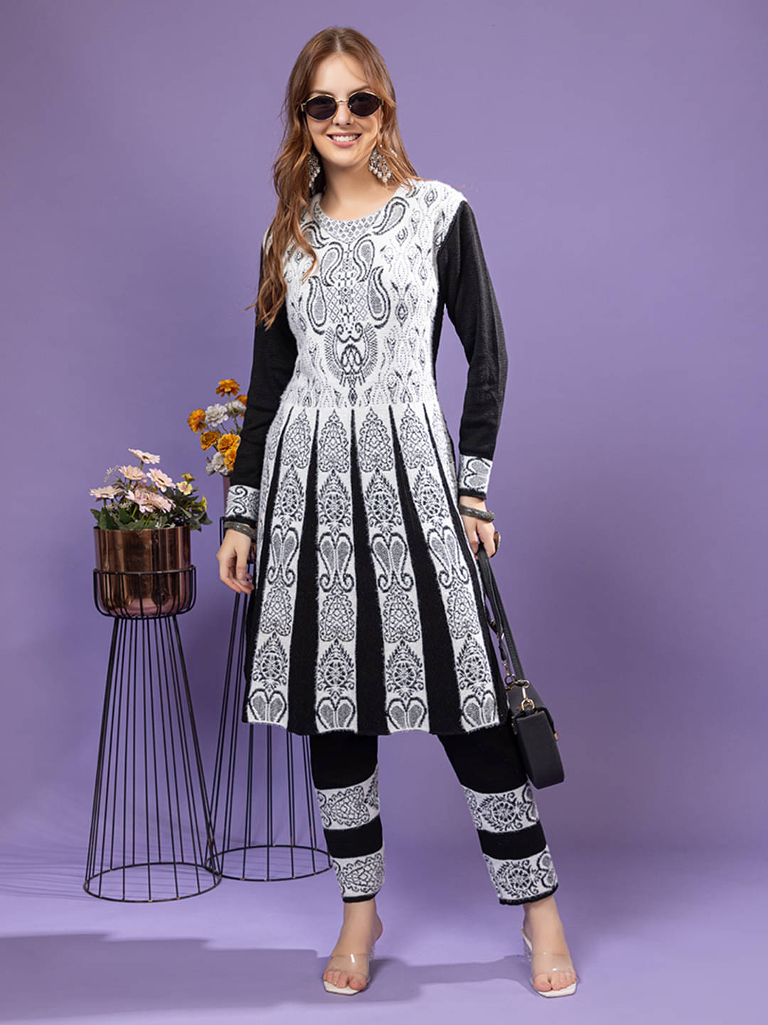     			tysort Women Woollen Printed Anarkali Kurti With Pants ( Black )