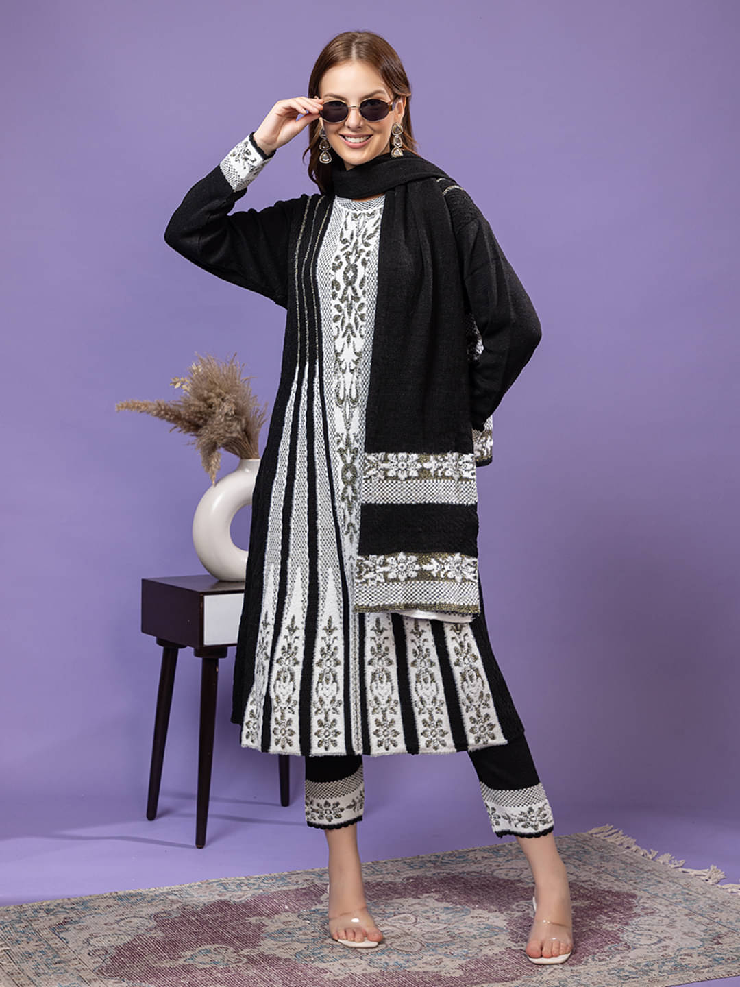     			tysort Women Woollen Printed Anarkali Kurti With Pants ( Black )