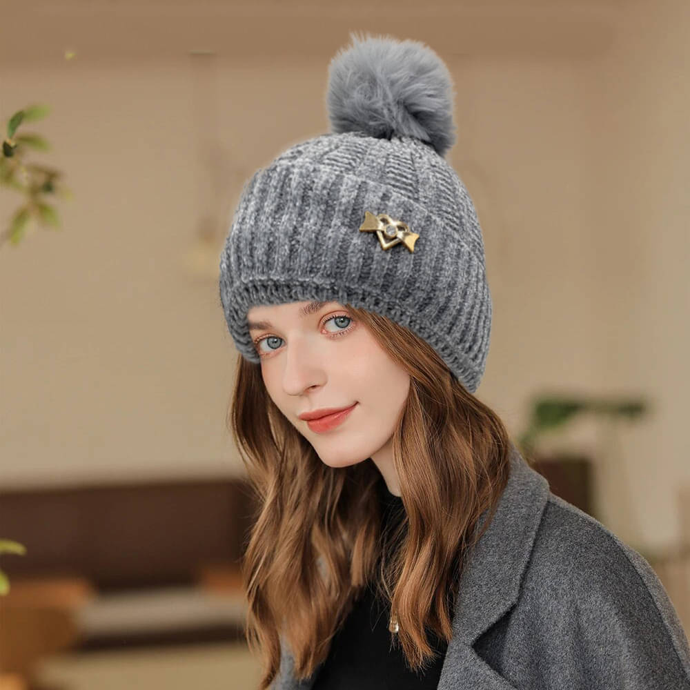     			Babji Gray Woollen Women's Cap ( Pack of 1 )