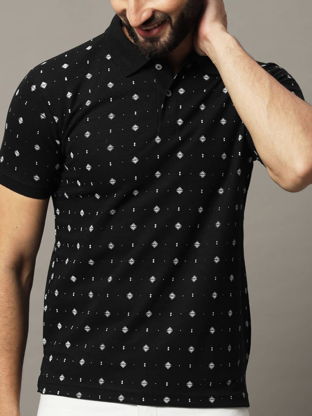     			Hushbucks Men Polyester Regular Fit Printed Polo T Shirt ( Black )