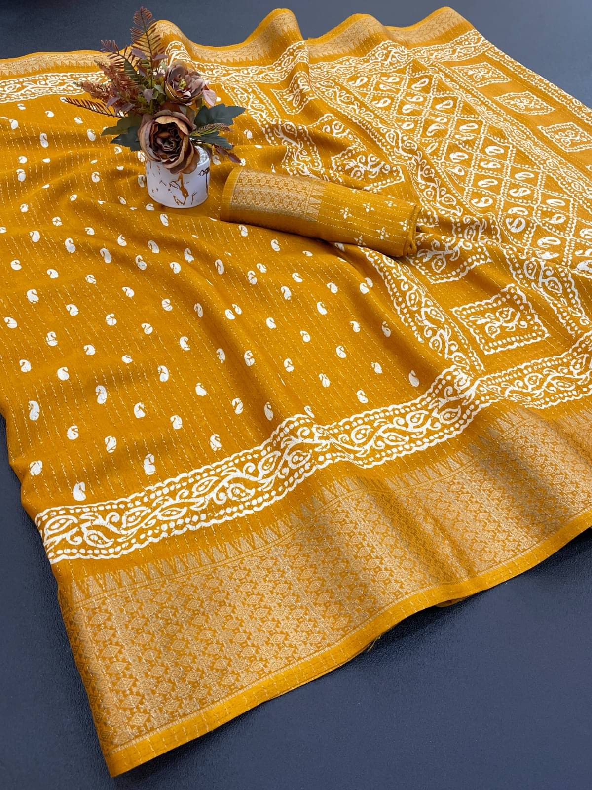     			INDIAN SILKS Viscose Printed Regular Saree With Unstitched Blouse Piece ( Yellow )