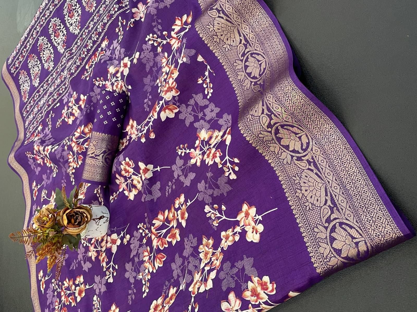 INDIAN SILKS Viscose Printed Regular Saree With Unstitched Blouse Piece ( Purple ) INDIAN SILKS Viscose Printed Regular Saree With Unstitched Blouse Piece ( Purple )