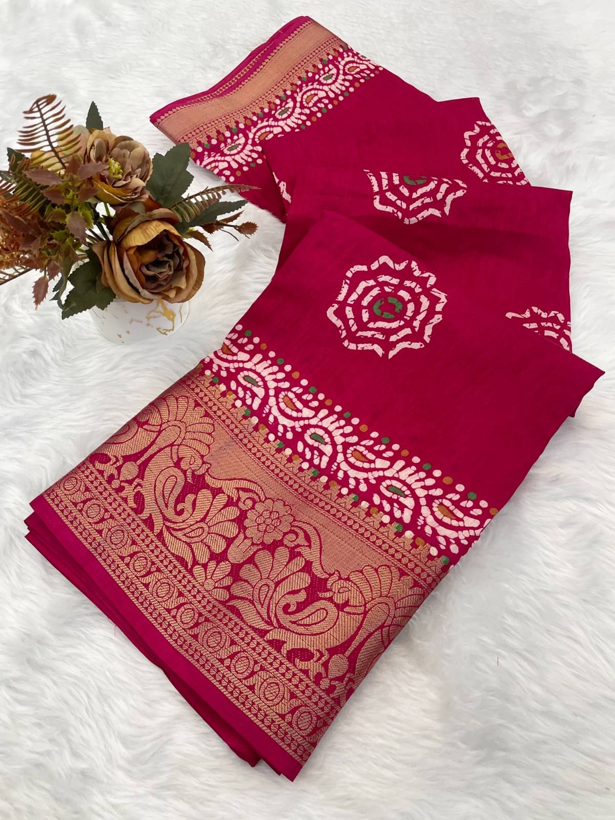     			INDIAN SILKS Viscose Woven Regular Saree With Unstitched Blouse Piece ( Pink )