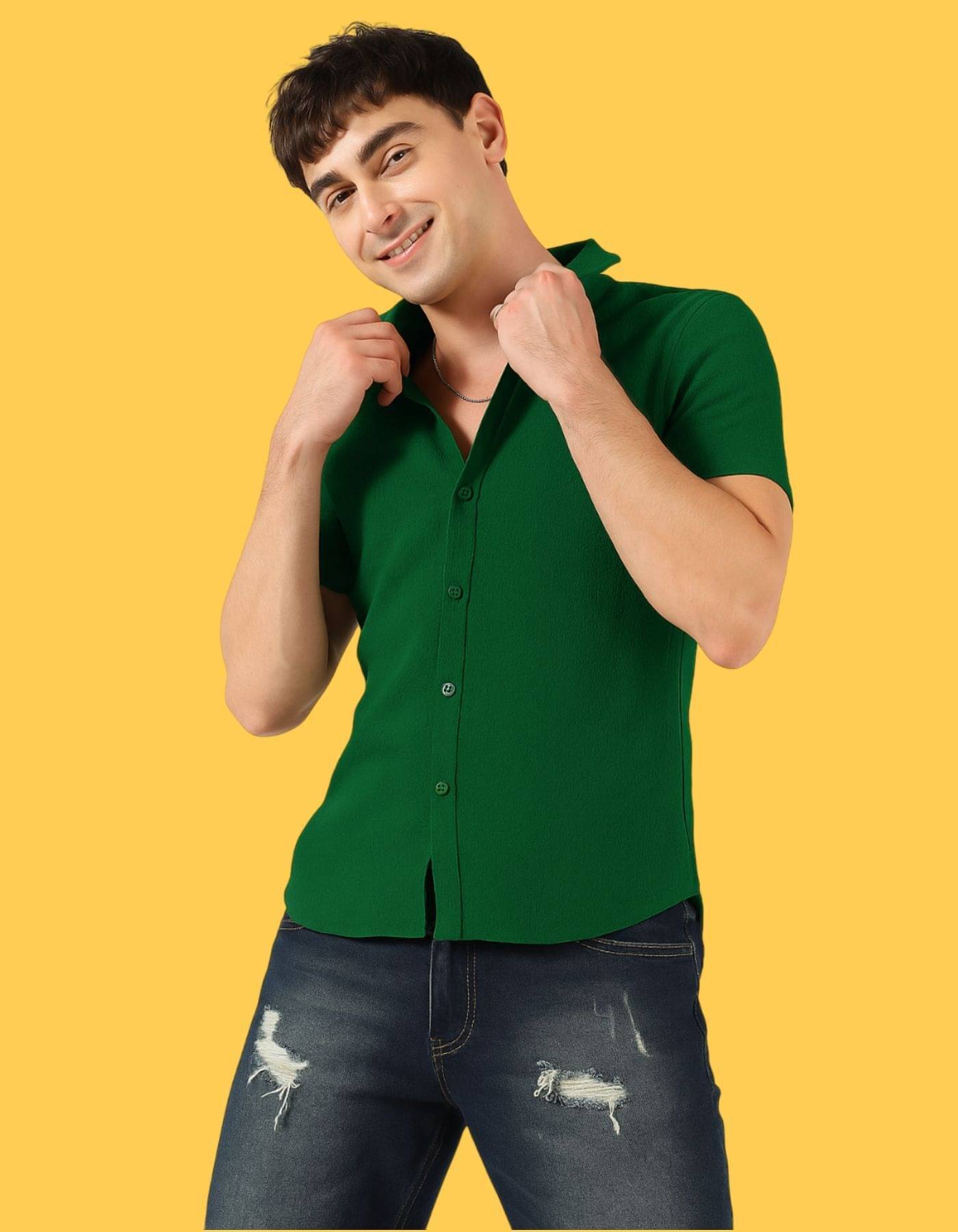     			Kintu Parantu Polyester Regular Fit Solids Half Sleeves Men's Casual Shirt - Green ( Pack of 1 )