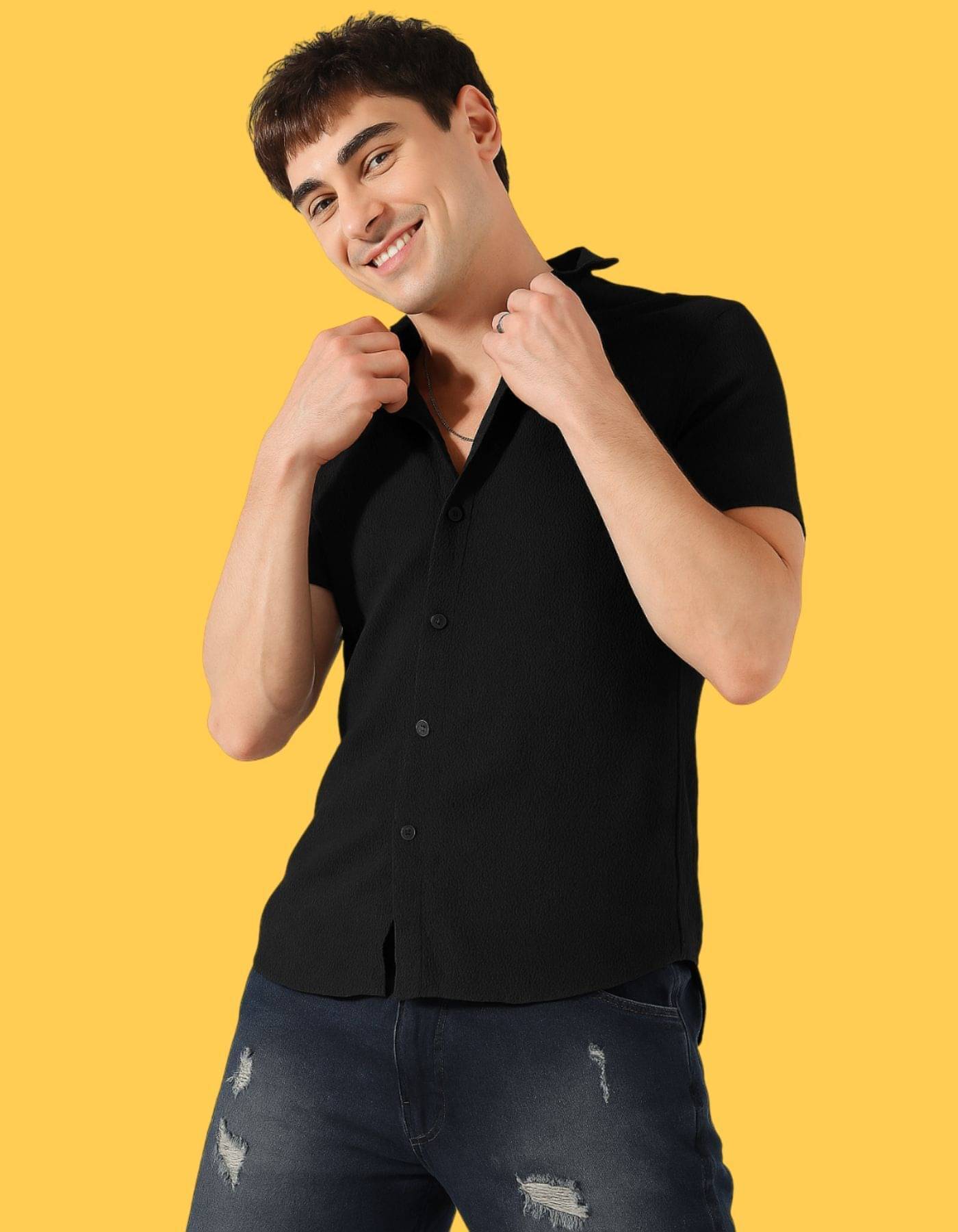     			Kintu Parantu Polyester Regular Fit Solids Half Sleeves Men's Casual Shirt - Black ( Pack of 1 )