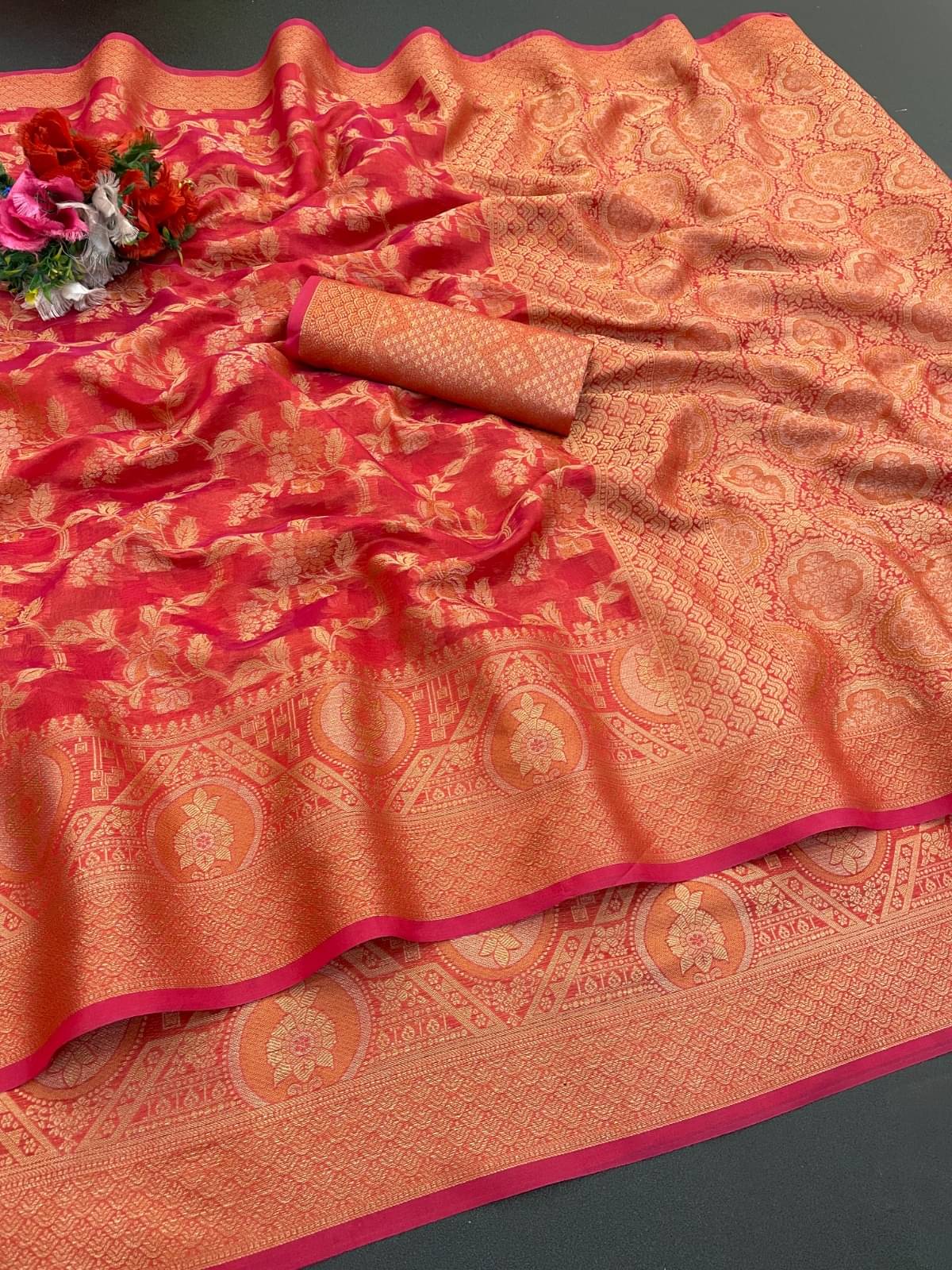     			THE PRIVATE LABLE Organza Printed Regular Saree With Unstitched Blouse Piece ( Red )