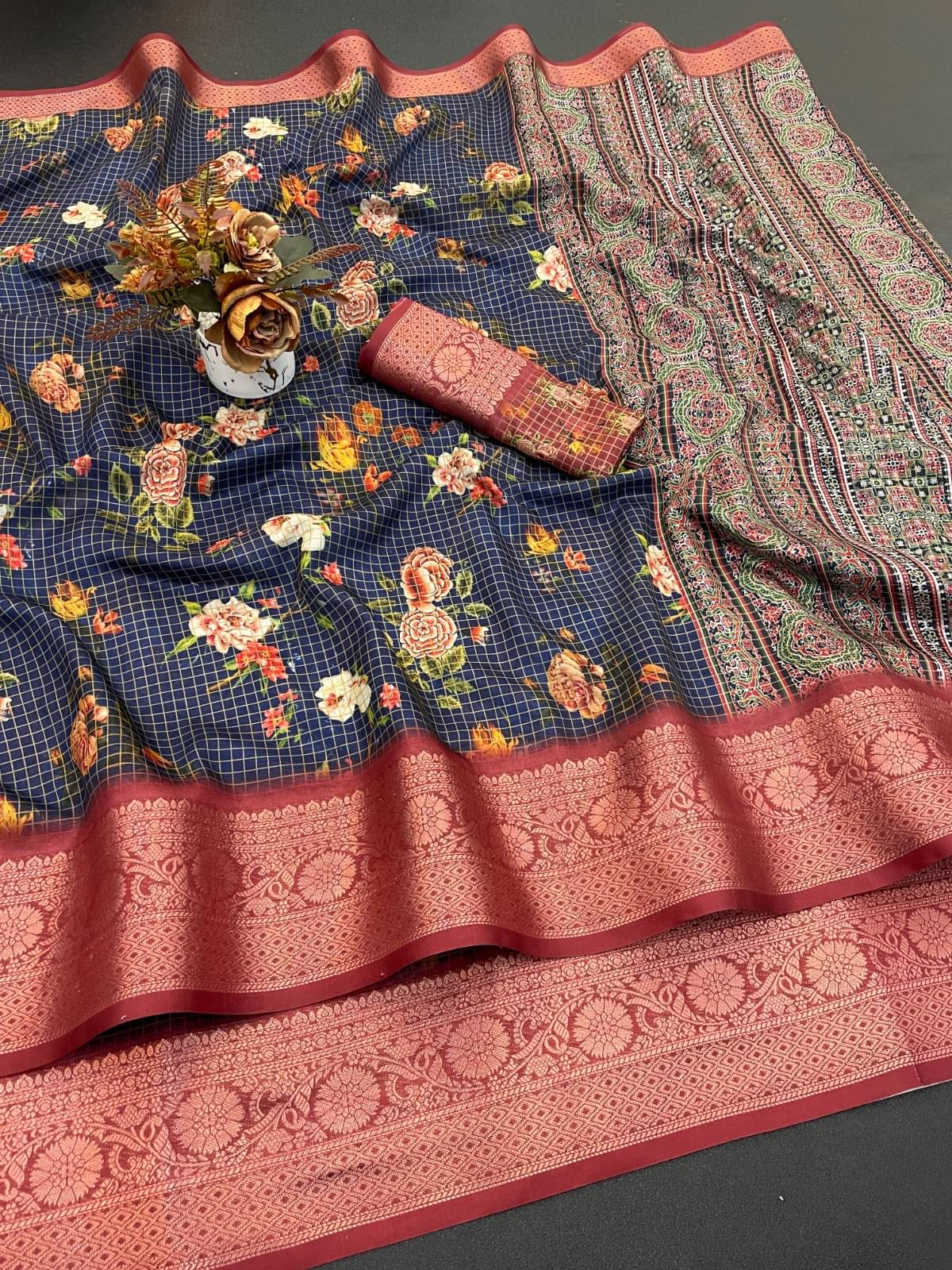 THE PRIVATE LABLE Viscose Printed Banarasi saree With Unstitched Blouse Piece ( Navy Blue ) THE PRIVATE LABLE Viscose Printed Banarasi saree With Unstitched Blouse Piece ( Navy Blue )