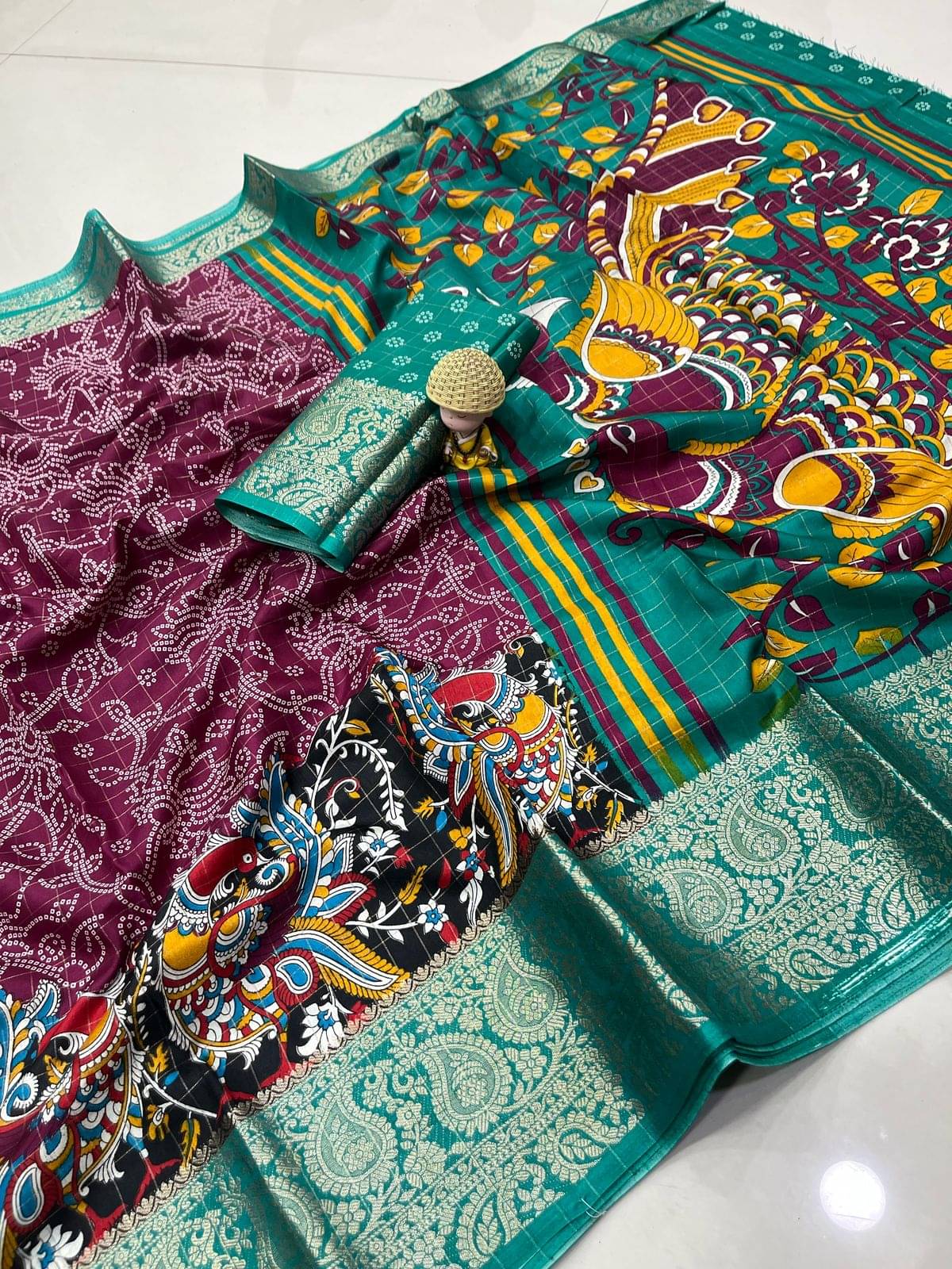     			THE PRIVATE LABLE Viscose Printed Regular Saree With Unstitched Blouse Piece ( Wine )