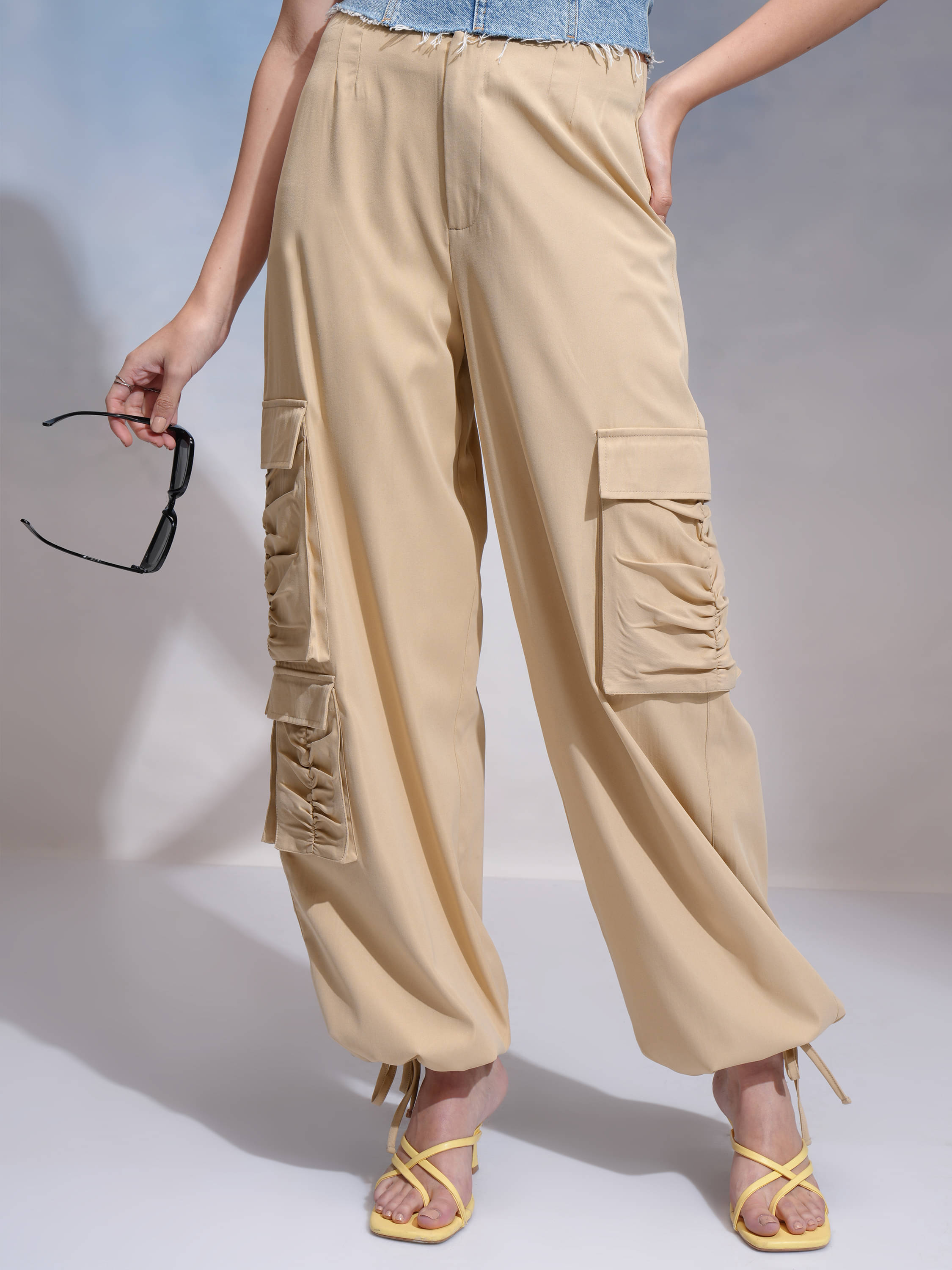     			Tokyo Talkies Women Cotton Blend Cargos Trousers ( Beige )
