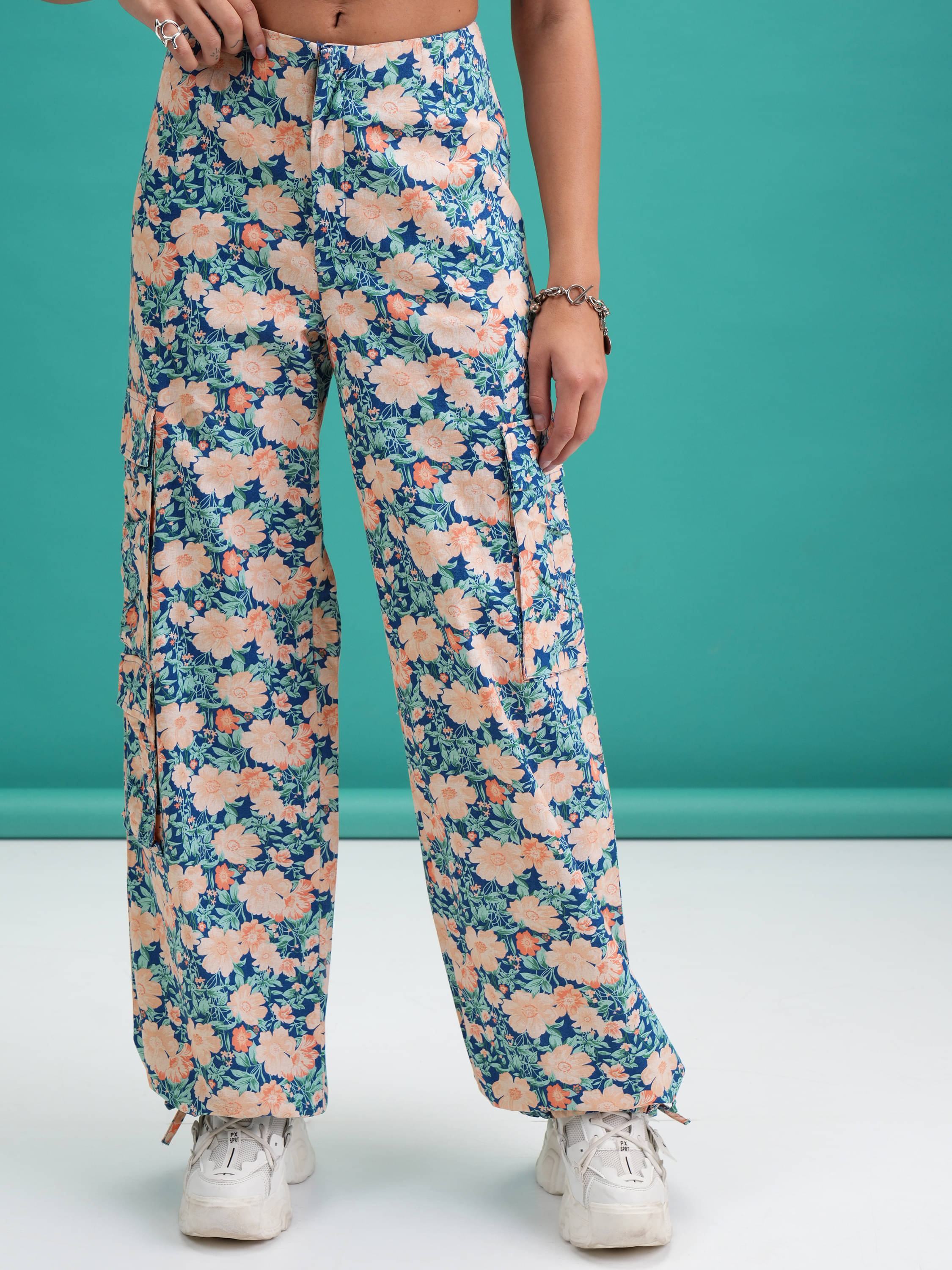     			Tokyo Talkies Women Cotton Cargos Trousers ( Multicolor )