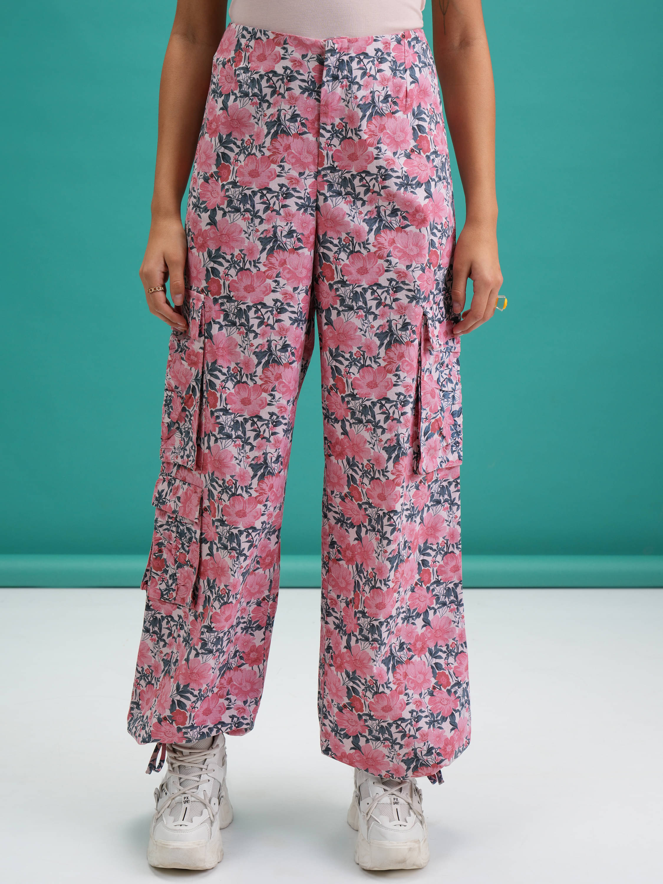     			Tokyo Talkies Women Cotton Cargos Trousers ( Multicolor )