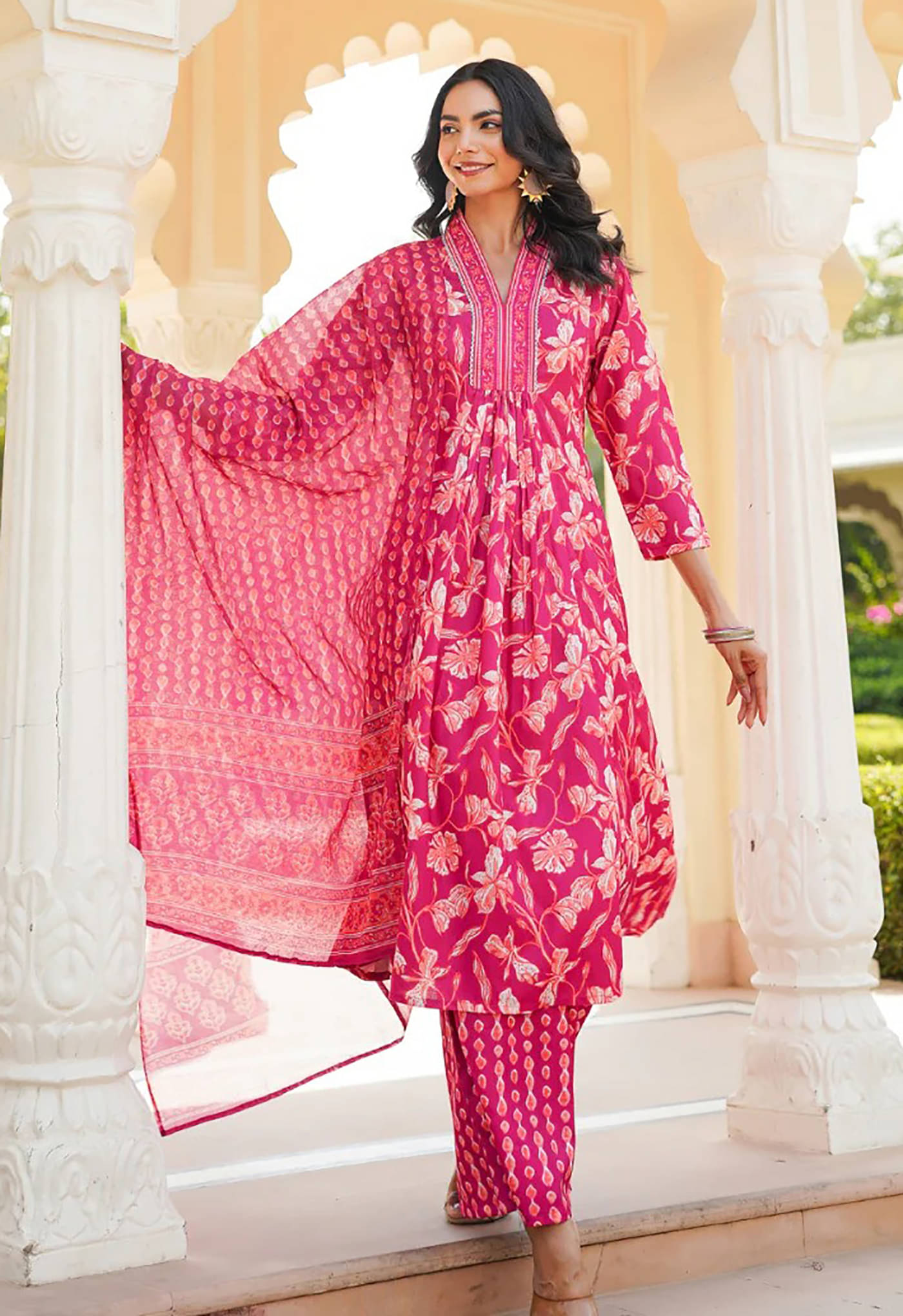     			kedar fab Women Rayon Printed Straight Kurti With Pants ( Pink )