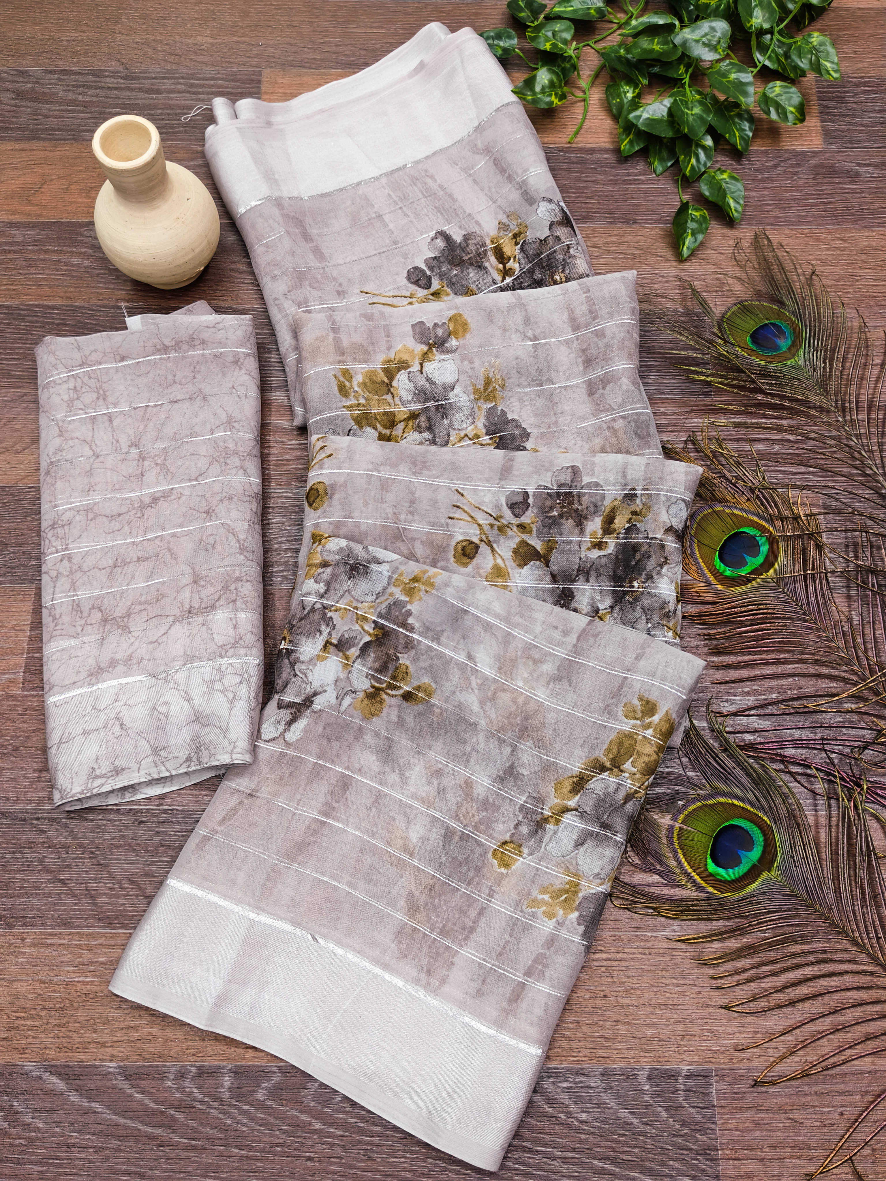     			ANAND SAREES Georgette Printed Kasavu Saree With Unstitched Blouse Piece ( CREAM )
