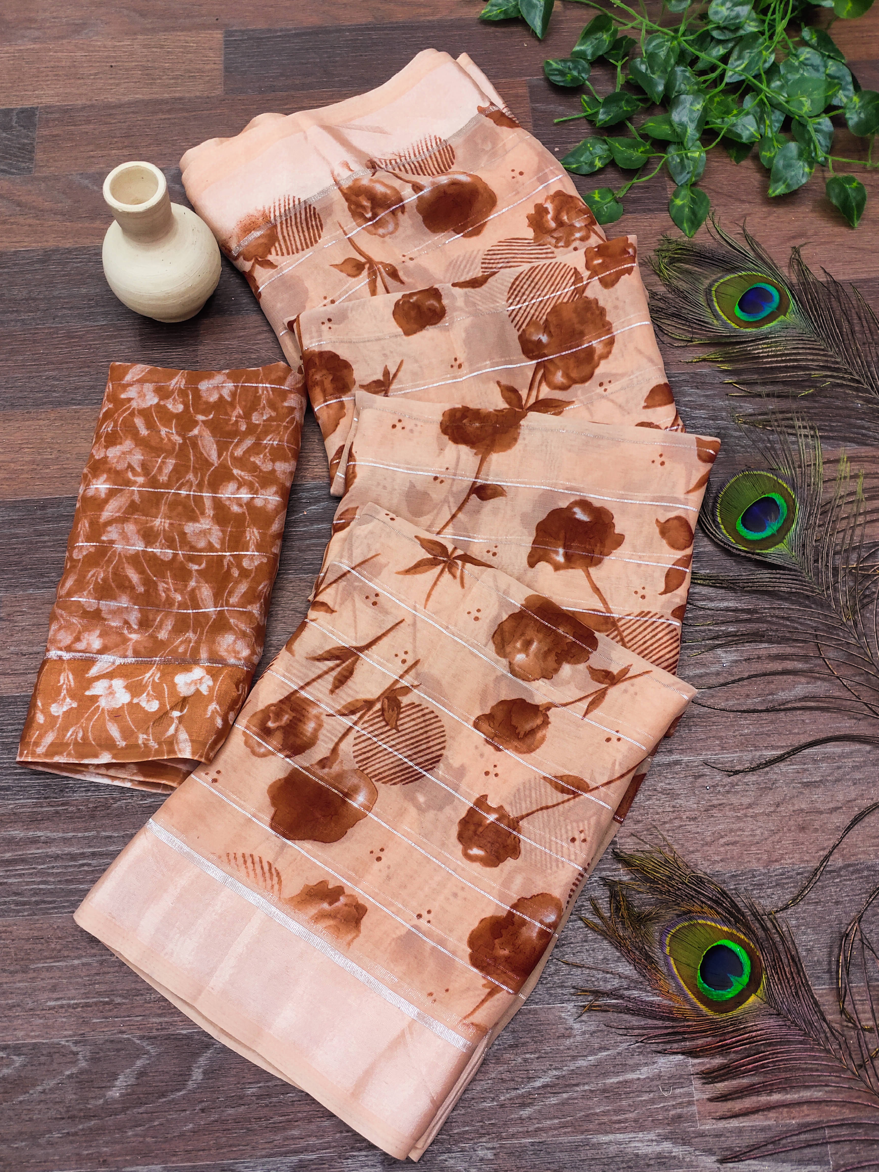     			ANAND SAREES Georgette Printed Kasavu Saree With Unstitched Blouse Piece ( BROWN )