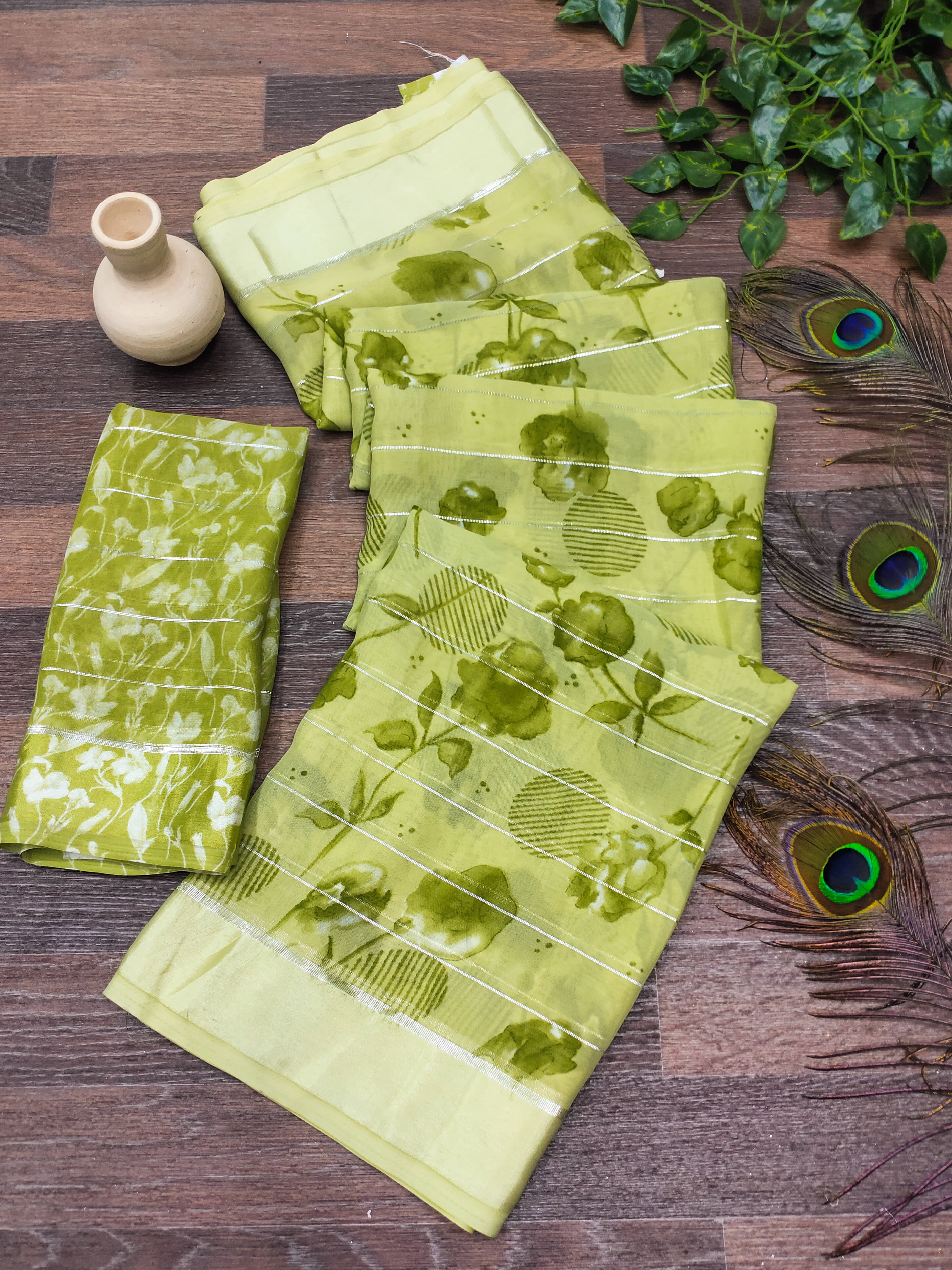 ANAND SAREES Georgette Printed Kasavu Saree With Unstitched Blouse Piece ( GREEN ) ANAND SAREES Georgette Printed Kasavu Saree With Unstitched Blouse Piece ( GREEN )