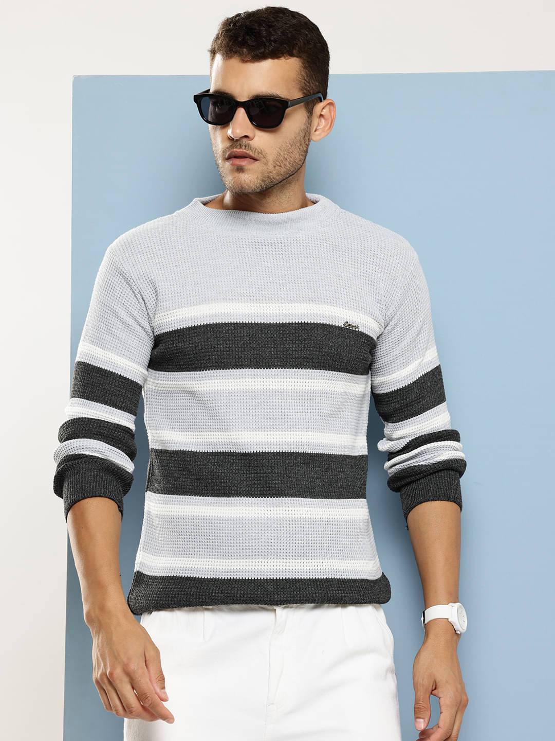     			Aarika Woollen Round Neck Men's Full Sleeves Pullover Sweater - Grey ( Pack of 1 )
