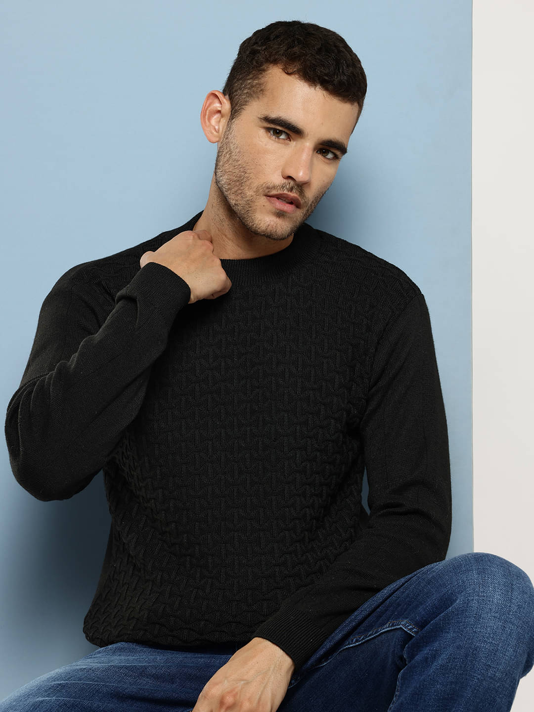     			Aarika Woollen Round Neck Men's Full Sleeves Pullover Sweater - Black ( Pack of 1 )