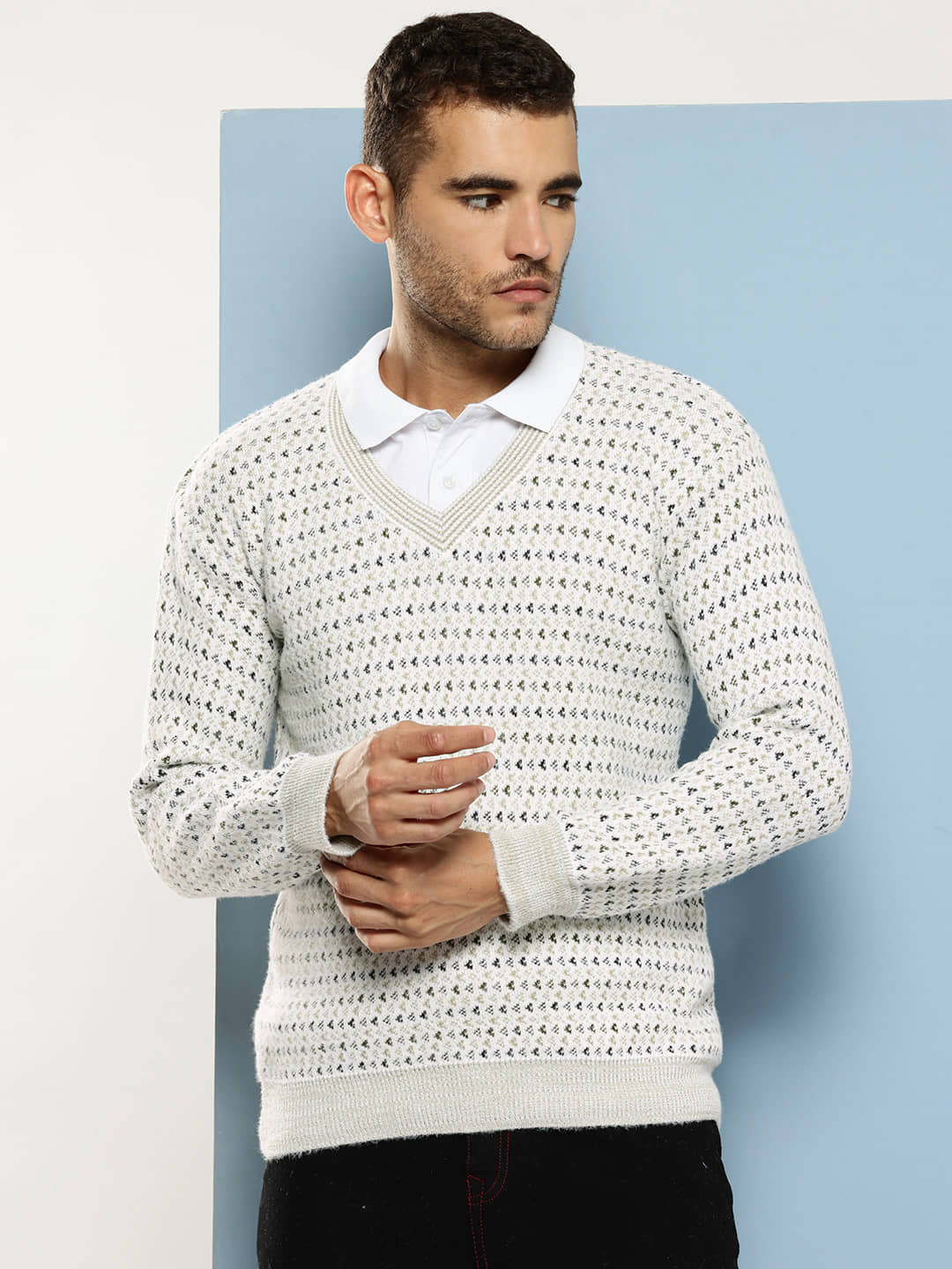 Aarika Woollen V-Neck Men's Full Sleeves Pullover Sweater - Green ( Pack of 1 )