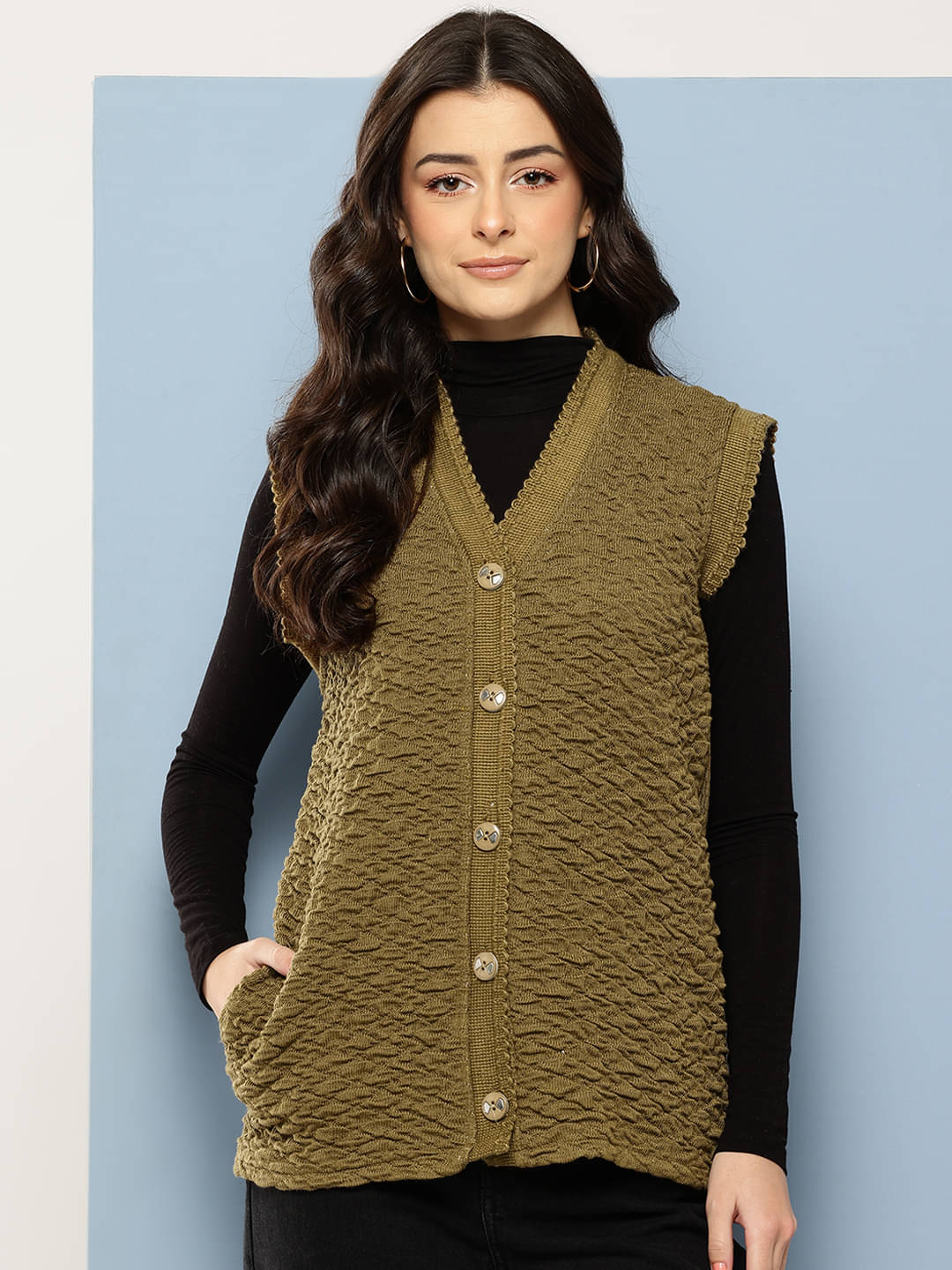     			Aarika Woollen V Neck Women's Buttoned Cardigans - Green ( Pack of 1 )