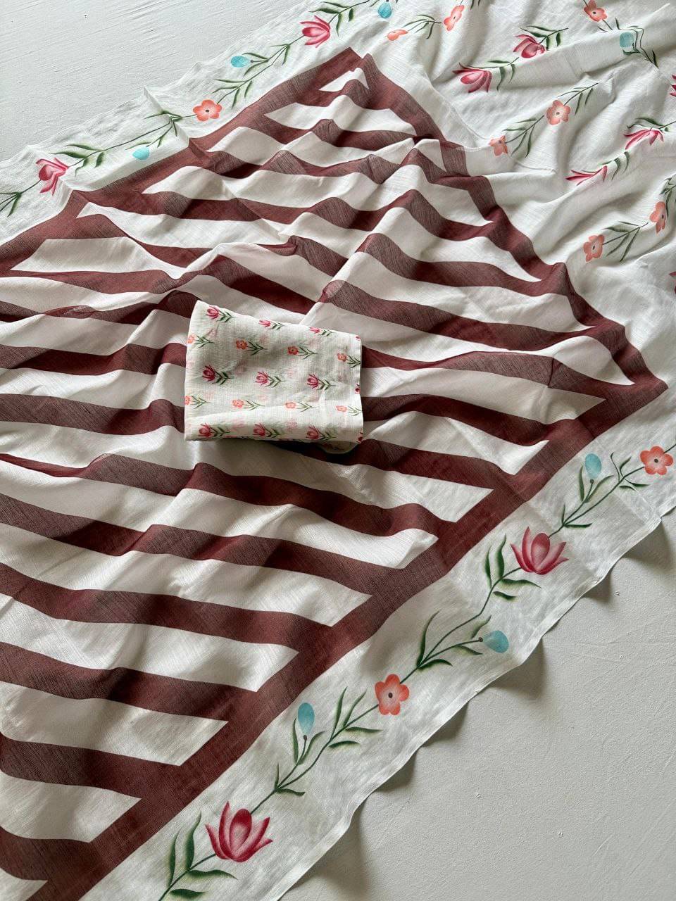     			Arkia Linen Printed Leheriya Saree With Unstitched Blouse Piece ( Coffee )