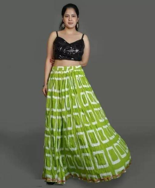     			Jivandhara Green Rayon Women's Flared Skirt ( Pack of 1 )
