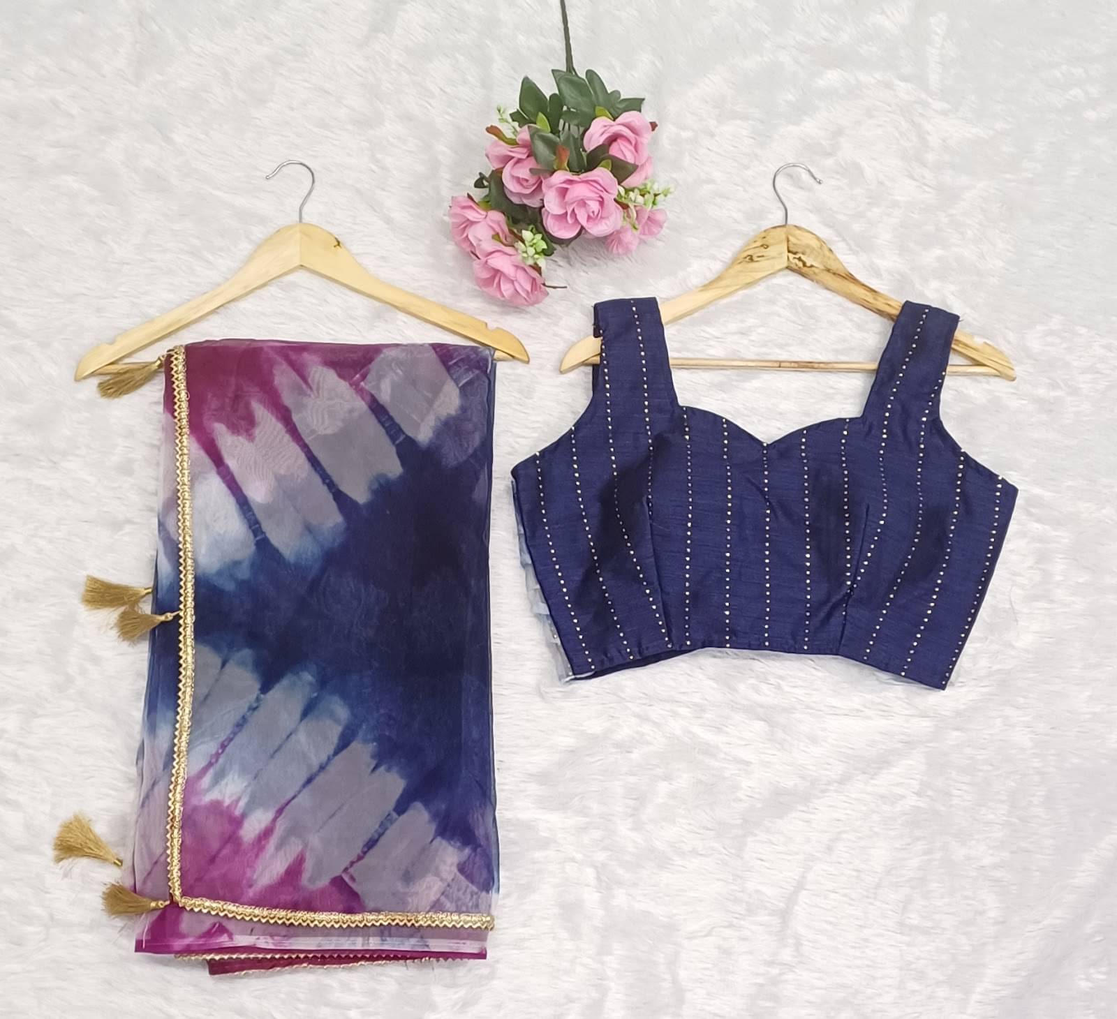     			KRISHU ETHNICS Organza Printed Regular Saree With Stitched Blouse ( Blue )