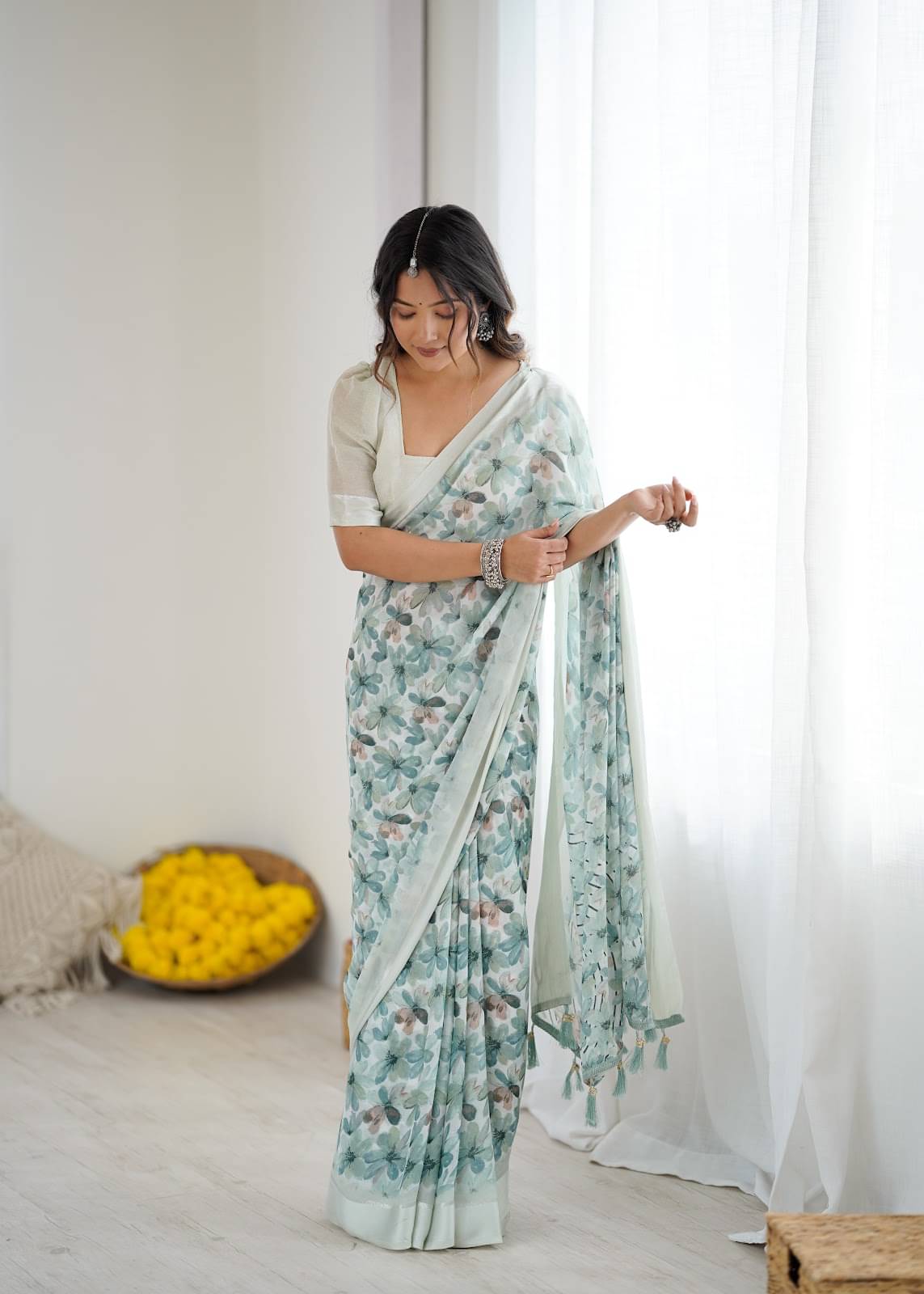     			KRISHU ETHNICS Satin Printed Regular Saree With Unstitched Blouse Piece ( Green )