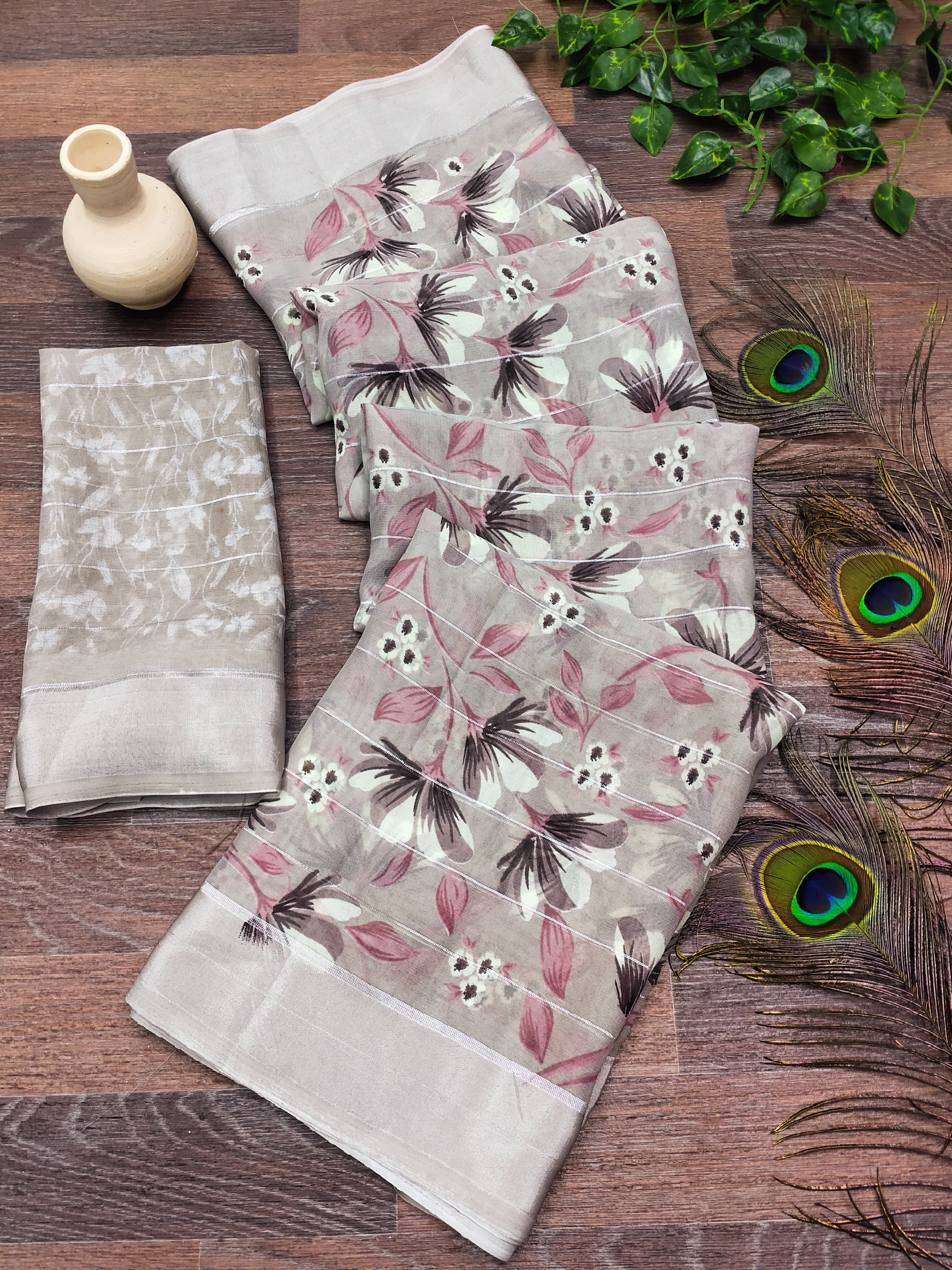 Kashvi Sarees Georgette Printed Kasavu Saree With Unstitched Blouse Piece ( BROWN ) Kashvi Sarees Georgette Printed Kasavu Saree With Unstitched Blouse Piece ( BROWN )