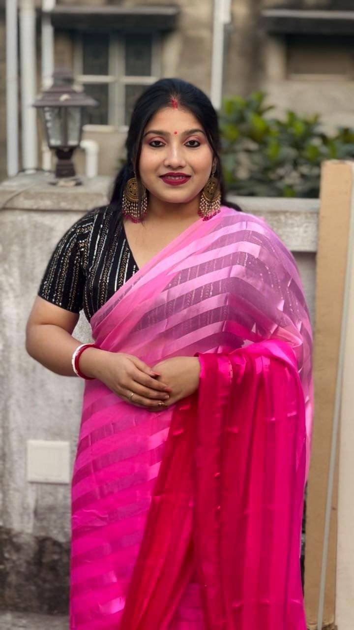 Kashvi Sarees Georgette Striped Ilkal Saree With Unstitched Blouse Piece ( PINK ) Kashvi Sarees Georgette Striped Ilkal Saree With Unstitched Blouse Piece ( PINK )