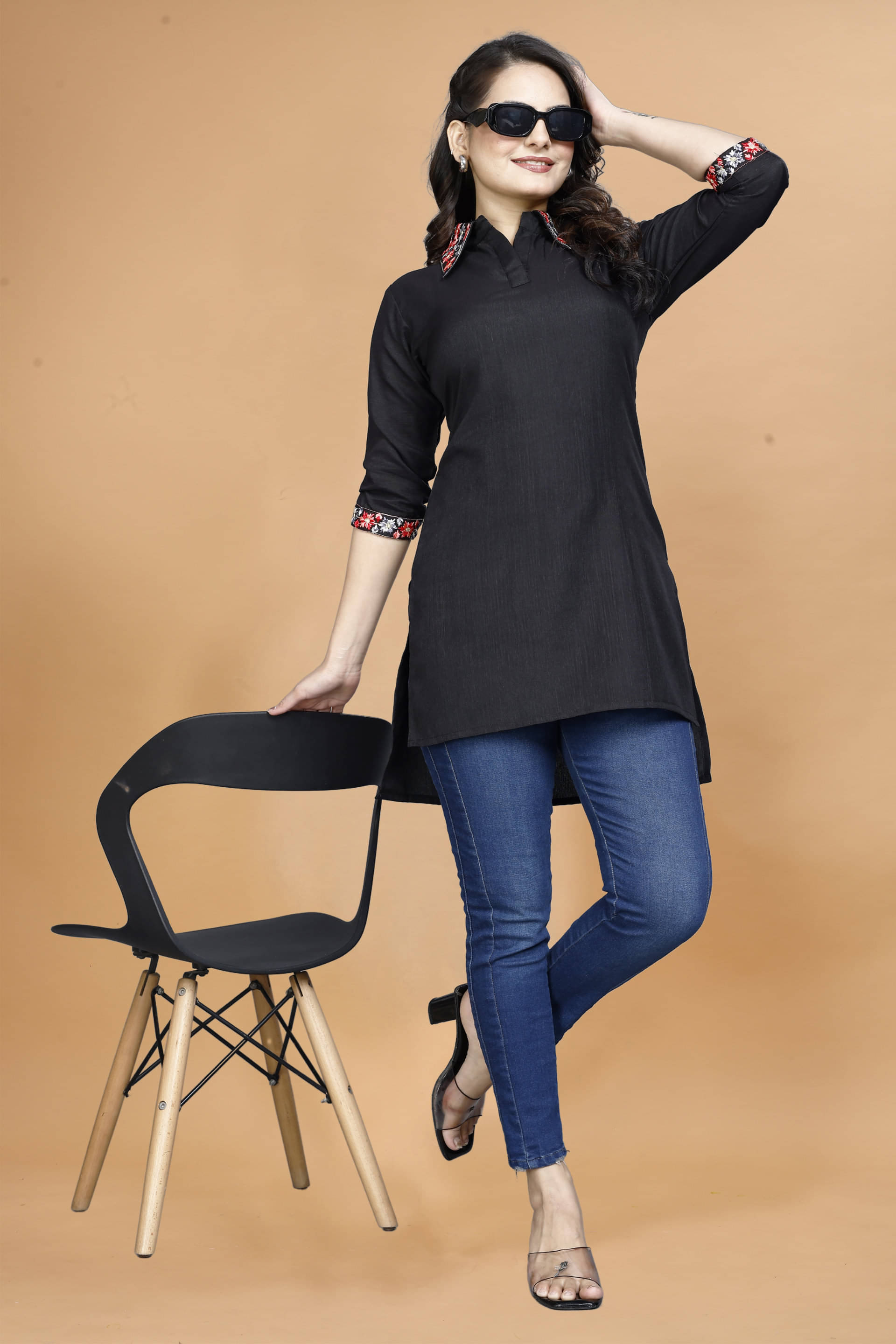     			Nirja Creation Women Rayon Self Design Straight Kurti ( Black )