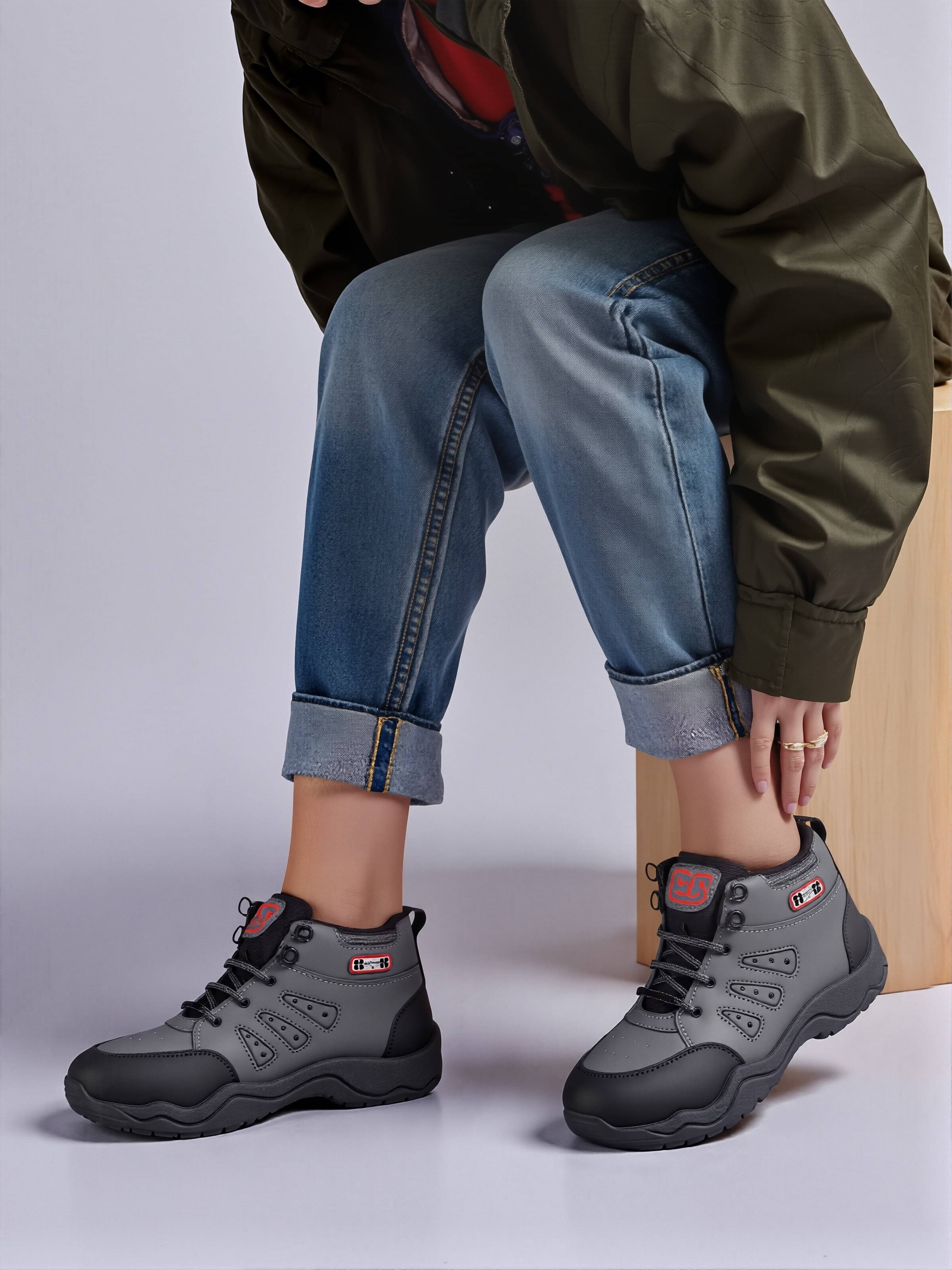     			PENNEN Gray Men's Casual Boots