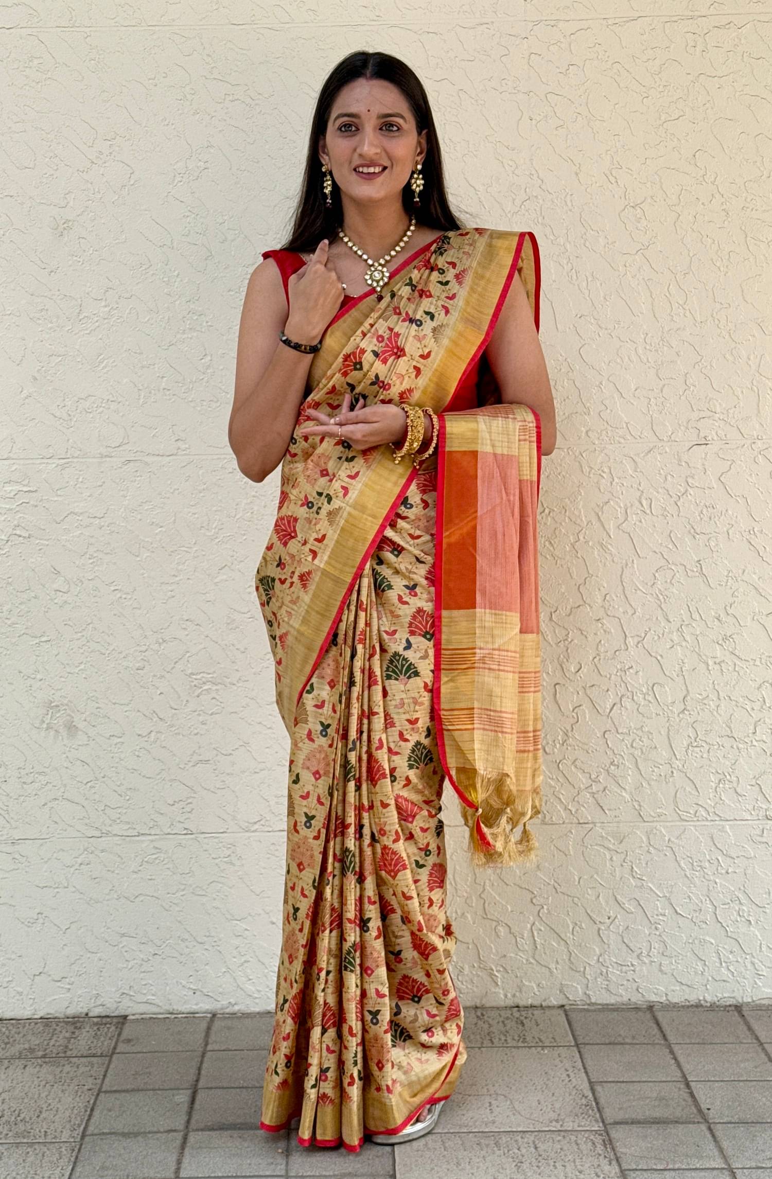     			SATVASHIV Cotton Printed Regular Saree With Unstitched Blouse Piece ( Cream )