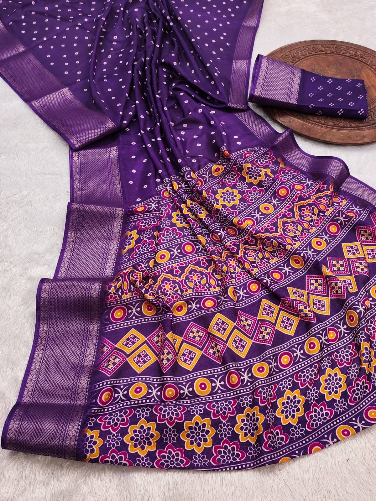     			Sitanjali Silk Blend Printed Sambalpuri Saree With Unstitched Blouse Piece ( Purple )