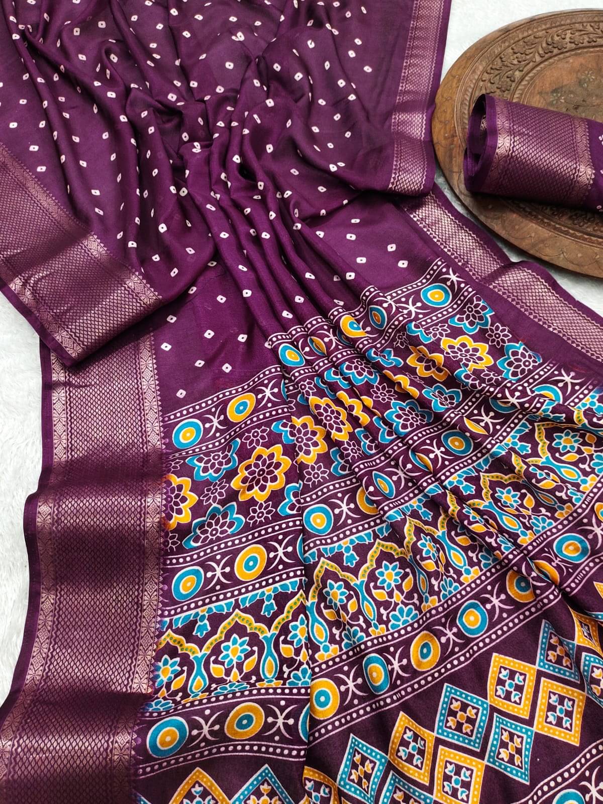     			Sitanjali Silk Blend Printed Sambalpuri Saree With Unstitched Blouse Piece ( Wine )