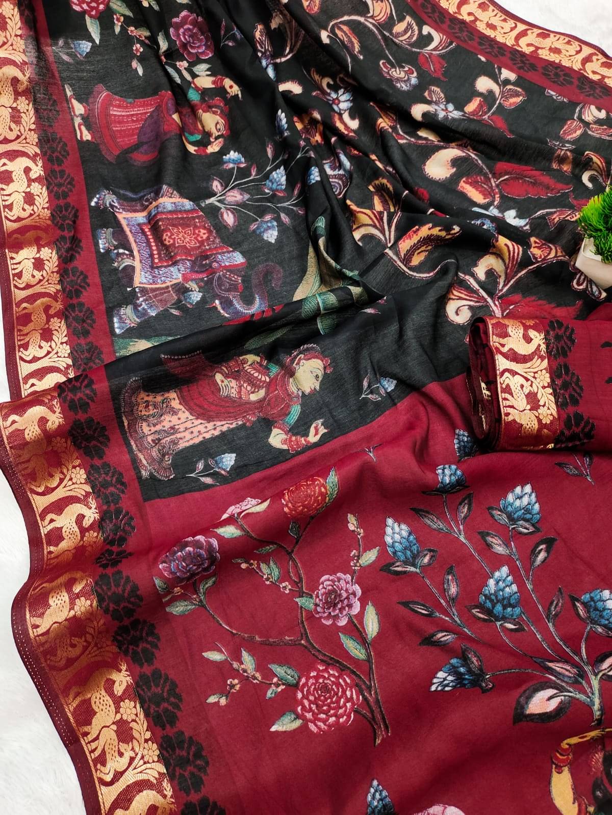     			Sitanjali Viscose Printed Sambalpuri Saree With Unstitched Blouse Piece ( Black )