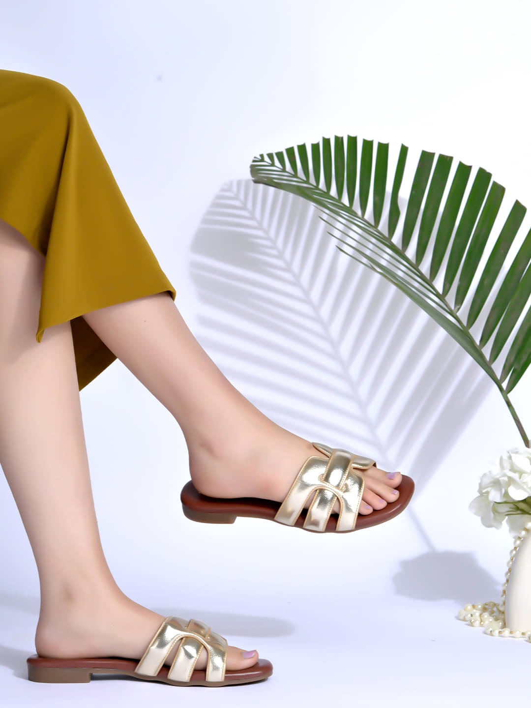     			Stylestry Gold Women's Flats