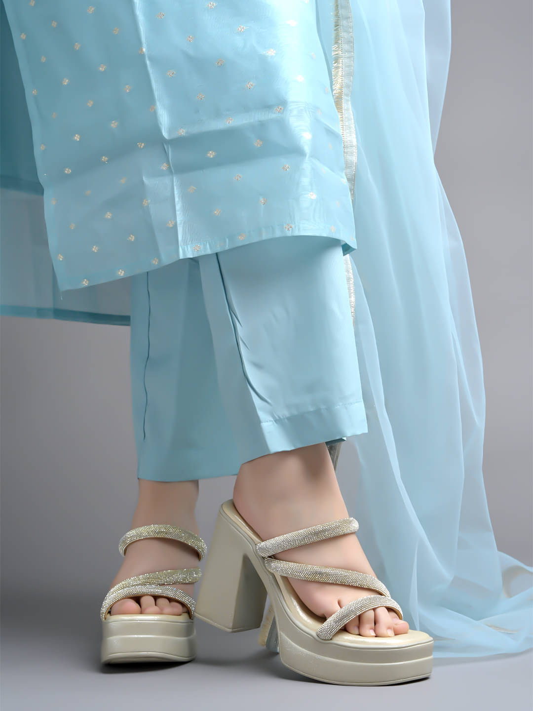    			Stylestry Gold Women's Sandal Heels