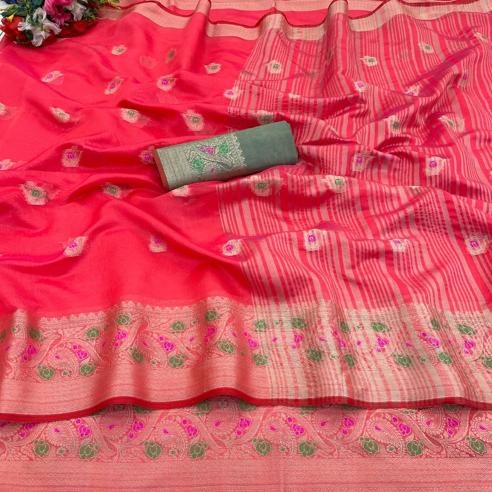    			THE PRIVATE LABLE Viscose Printed Regular Saree With Unstitched Blouse Piece ( Red )